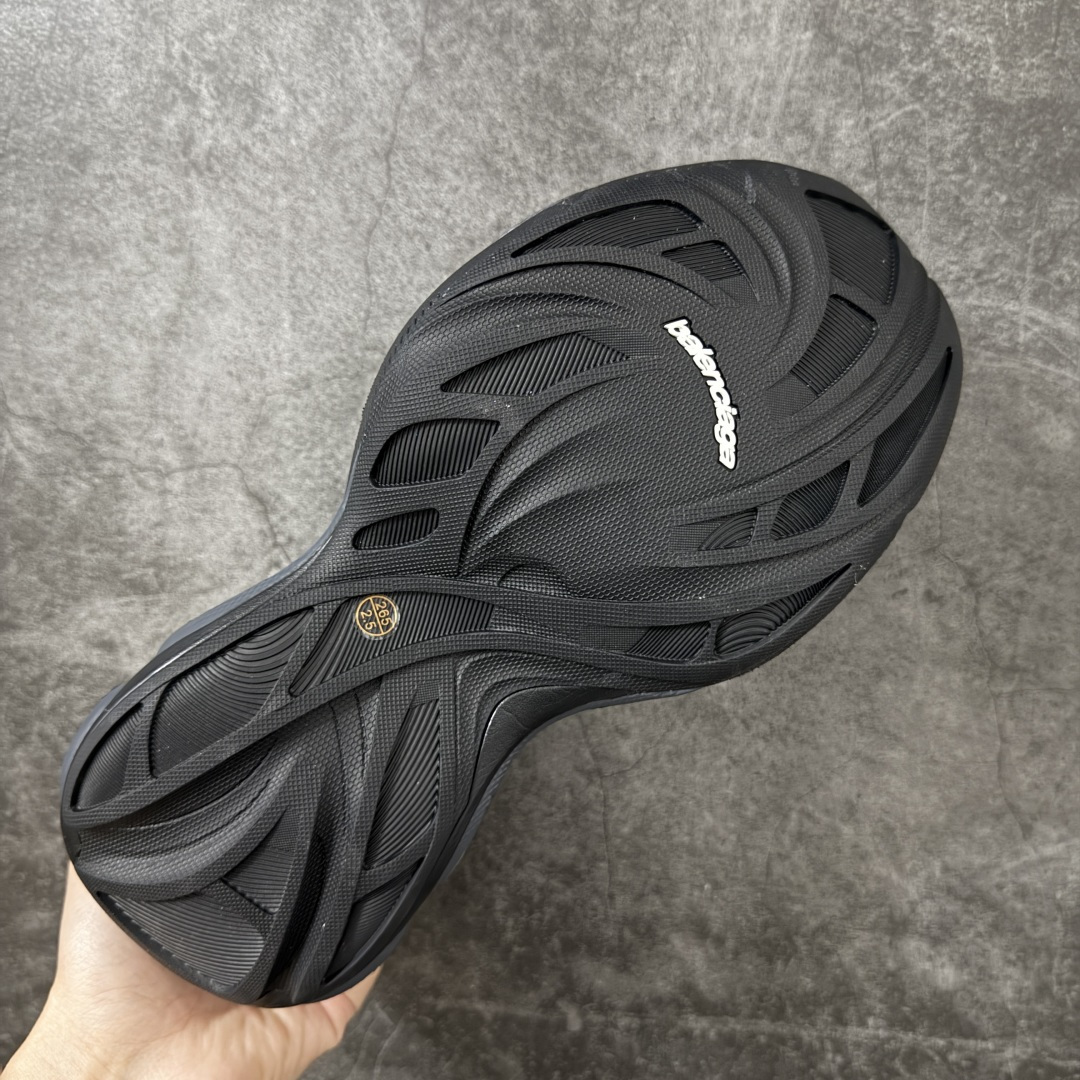 Balenciaga巴黎世家26代 Jet 压纹印花 圆头厚底4.25cm 低帮 老爹鞋 男款 黑色市场