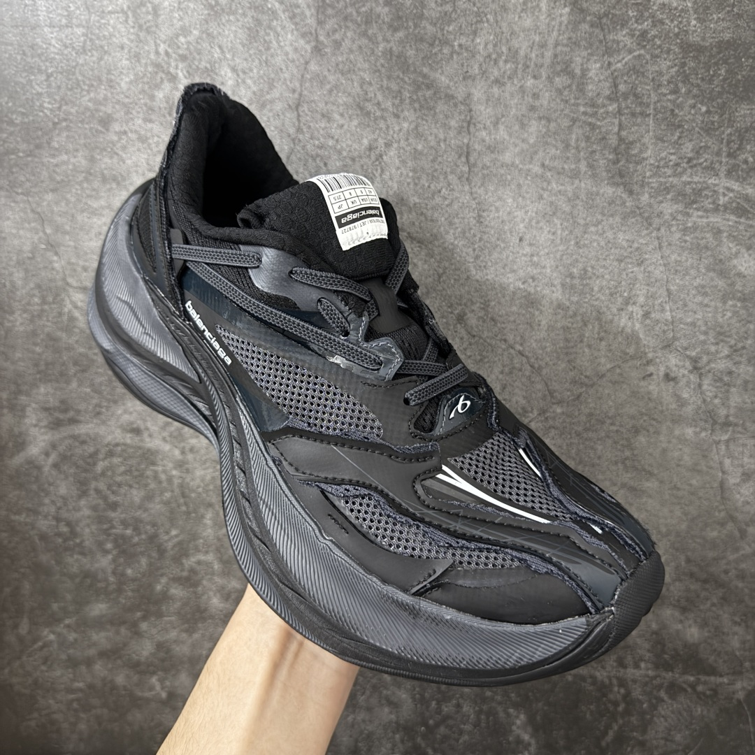Balenciaga巴黎世家26代 Jet 压纹印花 圆头厚底4.25cm 低帮 老爹鞋 男款 黑色市场