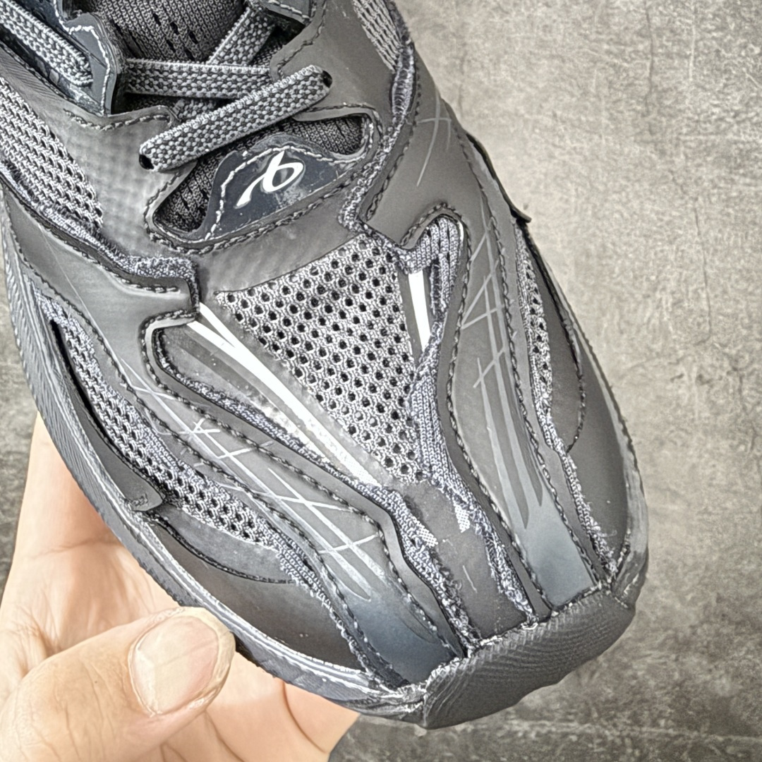 Balenciaga巴黎世家26代 Jet 压纹印花 圆头厚底4.25cm 低帮 老爹鞋 男款 黑色市场