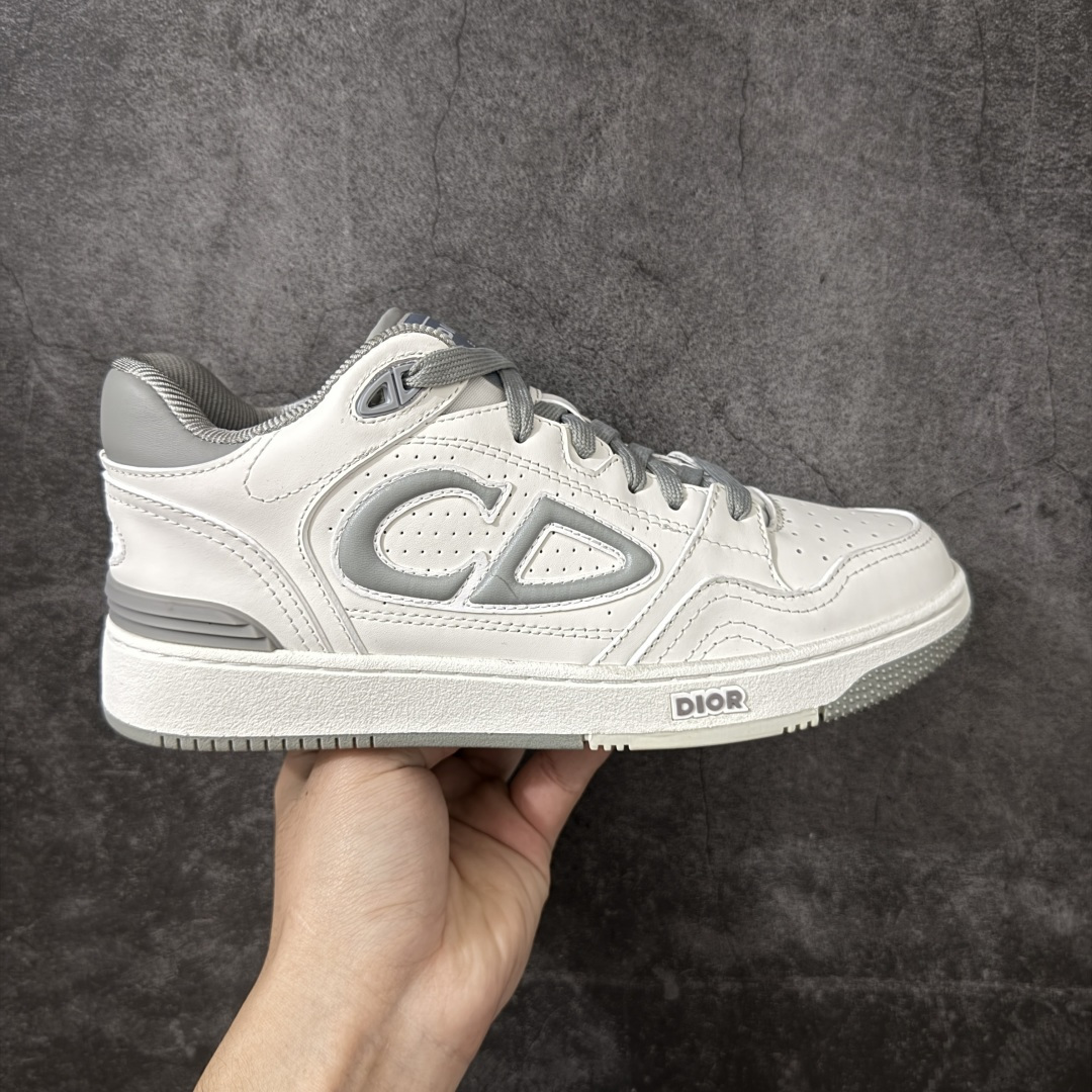 【纯原礼盒版】 Dior 2024S B57 迪奥新款休闲鞋 情侣款 原版爆拆一比一完美复刻 工艺做工细节到位 原版定制材料 超赞 最新元素组合 时尚休闲个性 百搭 面料 原版面料牛皮 网布 电绣加3D打印 内里 进口透气网 垫脚 原版成型垫 大底 原版一比一开模TPU 全套原版包装外套礼盒 尺码：37 38 39 40 41 42 43 44 45-选品中心