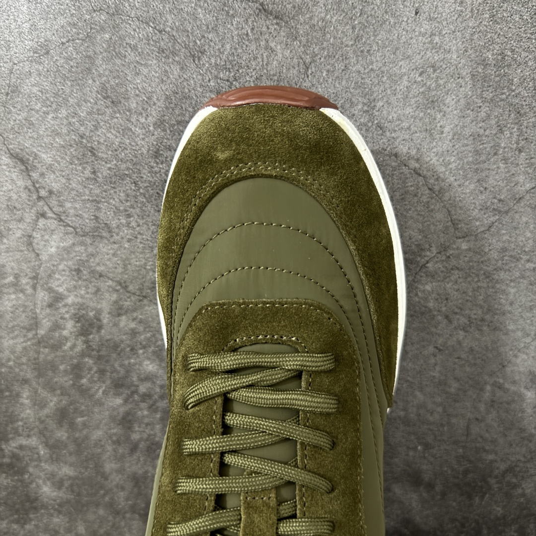 图片[5]-【X1纯原版本】Loro Piana Week-End Walk老钱风 休闲系列 原版开发，皮料、辅料按原鞋标准定制，独立磨具.区别市面流通版本，佛山大厂出品.出厂经过QC质检，细节、品控到位。完全遵循原版工艺打造。 火爆小红书 FB各大社媒！ Loro Piana 顶级皮革以自然纹理诠释质感，柔软耐磨，随穿着时间愈发温润。 经典设计，细节见匠心，圆头系带厚底复古与现代交融，舒适支撑，拉长腿部线条。 轻松搭配西装、休闲裤，无缝切换商务与生活场景。 **缓震厚底设计**，减轻足部压力；内衬透气材质，全天候保持干爽。 **黑色经典，永恒格调** 深邃黑色适配一切场合，从日常通勤到周末漫游，低调中彰显全套包装 带有原版原珠（可补充品牌标志性工艺或环保理念，如“采用Loro Piana专利鞣制技术，环保无铬鞣革”） 尺码：39/45-选品中心