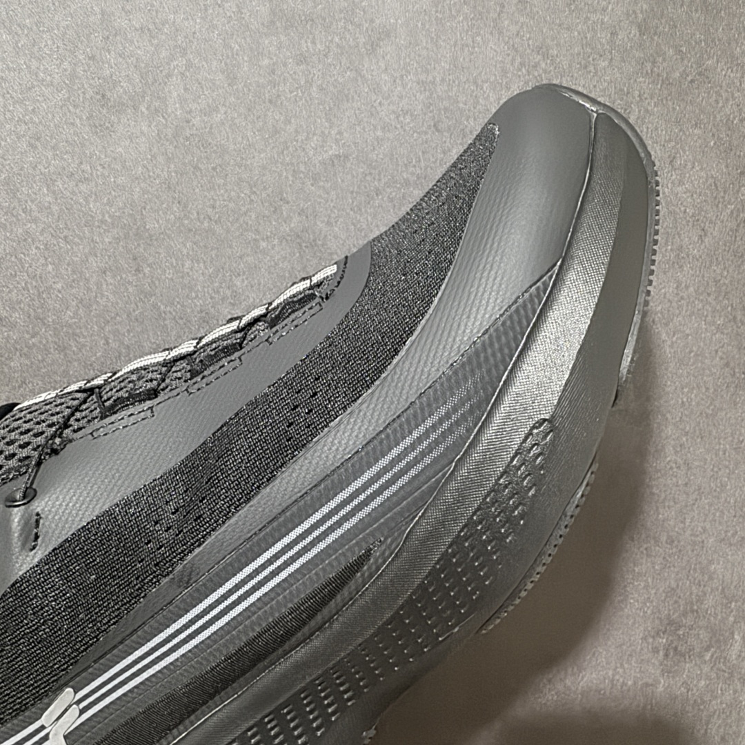 Fila Performance Athletics Sport Nuvole Run 3+ 斐乐柔云3