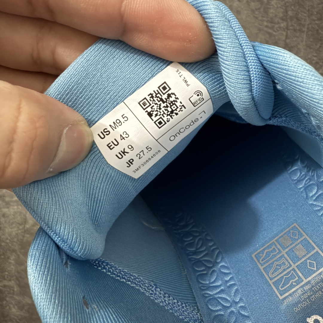 LOEWE罗意威 x ON昂跑 联名款 Cloudsolo系列•原鞋一致橡胶底 原版高弹MD 加爆米花料