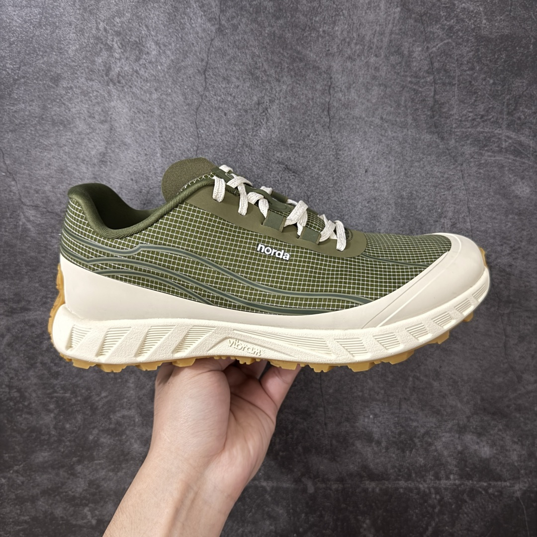 【纯原M版】诺达 NORDA 001 Sneaker0111 网面越野跑步鞋 原版原档案开发\\t(市面唯一1比1版本) 采用Dyneema鞋面(世界最强最轻纤维) VibramSLE中底和Megagrip外底 构建全方位高端性能体系4mm前后落差配合低鞋床设计提供清晰路感和灵敏反应，适合技术型terrain，5mm齿状花纹配合Megagrip橡胶提供卓越防滑性能宽楦设计适合亚洲脚型，加厚后跟海绵填充提供优秀包裹性， Dyneema材质防水耐磨带和鞋面连接最大化包裹感 LockSystem技术提供稳定锁定 尺码：36 36.5 37 38 38.5 39 40 40.5 41 42 42.5 43 44 44.5 45 46-选品中心