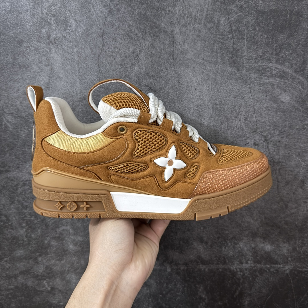 【广东礼盒版】广奢高端货 LV Skate 系列 滑板鞋 ✦ 原楦原纸版开模，鞋型立体饱满 ✦ 零毛边、零溢胶、零线头瑕疵 ✦ 细节与原版一致 区分市面通货 ✦ 多层叠片＋电脑针车，针距密度一致 ✦ Monogram浮雕＋3D高频压纹 ✦ 多密度发泡中底：支撑回弹媲美专柜 ✦ 原装橡胶大底：含胶量高、纹路深、双拼接零偏差 ✦ ZP级原装包装：专柜款鞋盒＋防尘袋＋说明书 尺码：38–45-选品中心
