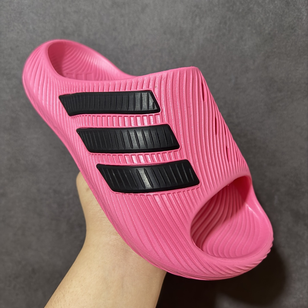 AD adiFOM Superstar MULE 一字拖产品基于标志性 Superstar 鞋款轮廓的同