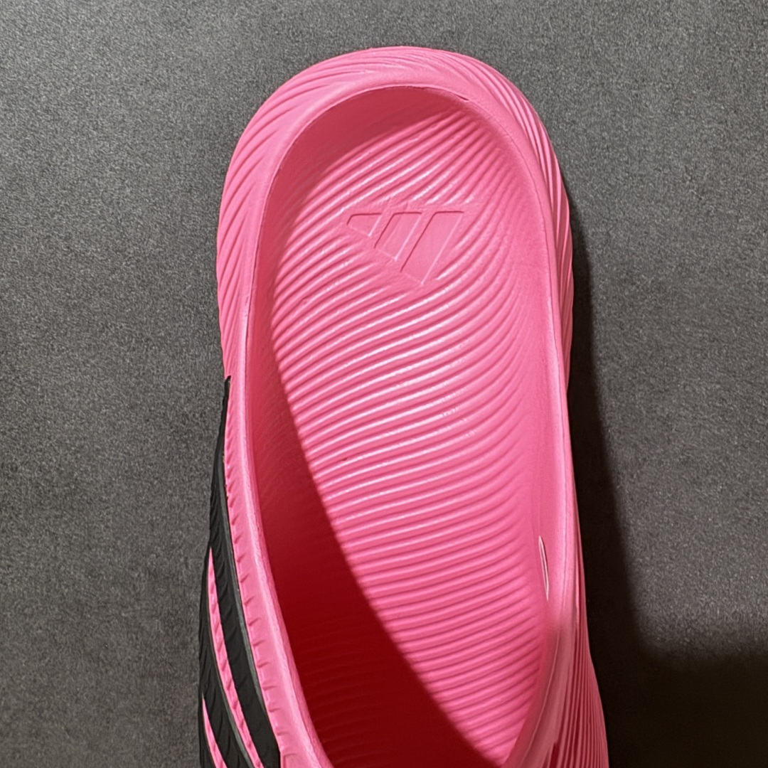 AD adiFOM Superstar MULE 一字拖产品基于标志性 Superstar 鞋款轮廓的同