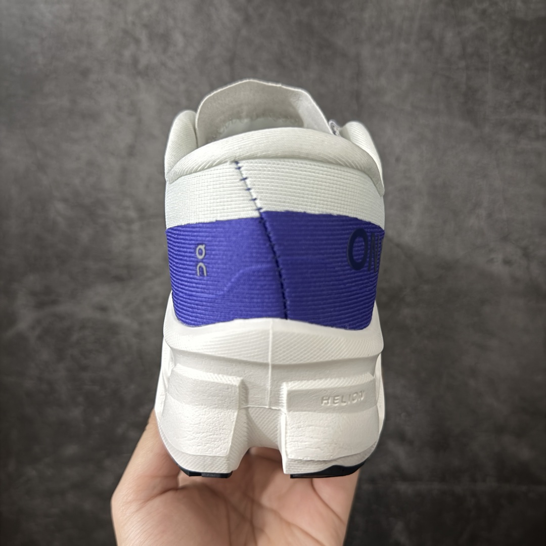 On昂跑 Cloudmonster 3.0 怪兽三代双层底 鞋款以网球为灵感的运动休闲鞋，大胆的复古外观