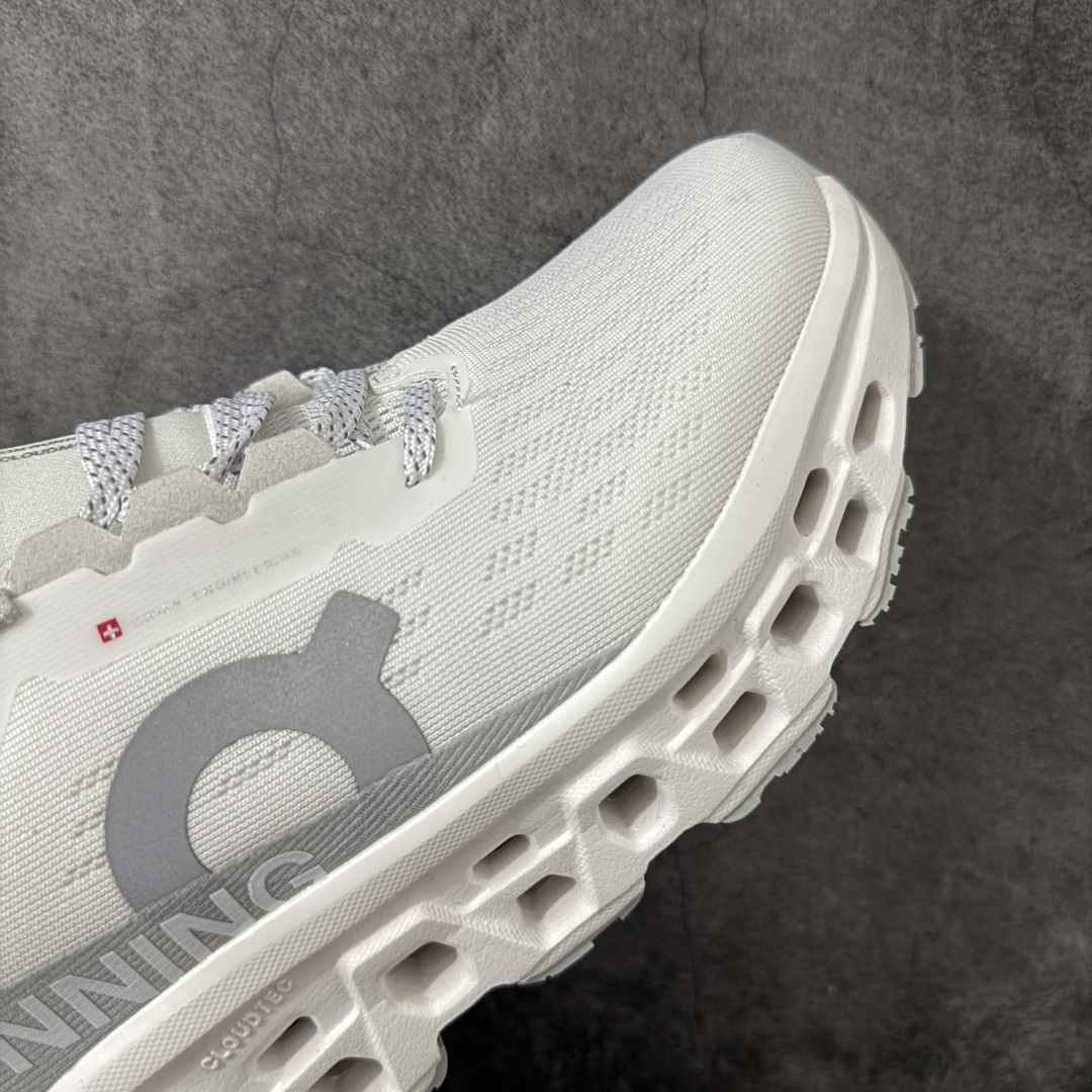 On昂跑 Cloudmonster 3.0 怪兽三代双层底 鞋款以网球为灵感的运动休闲鞋，大胆的复古外观