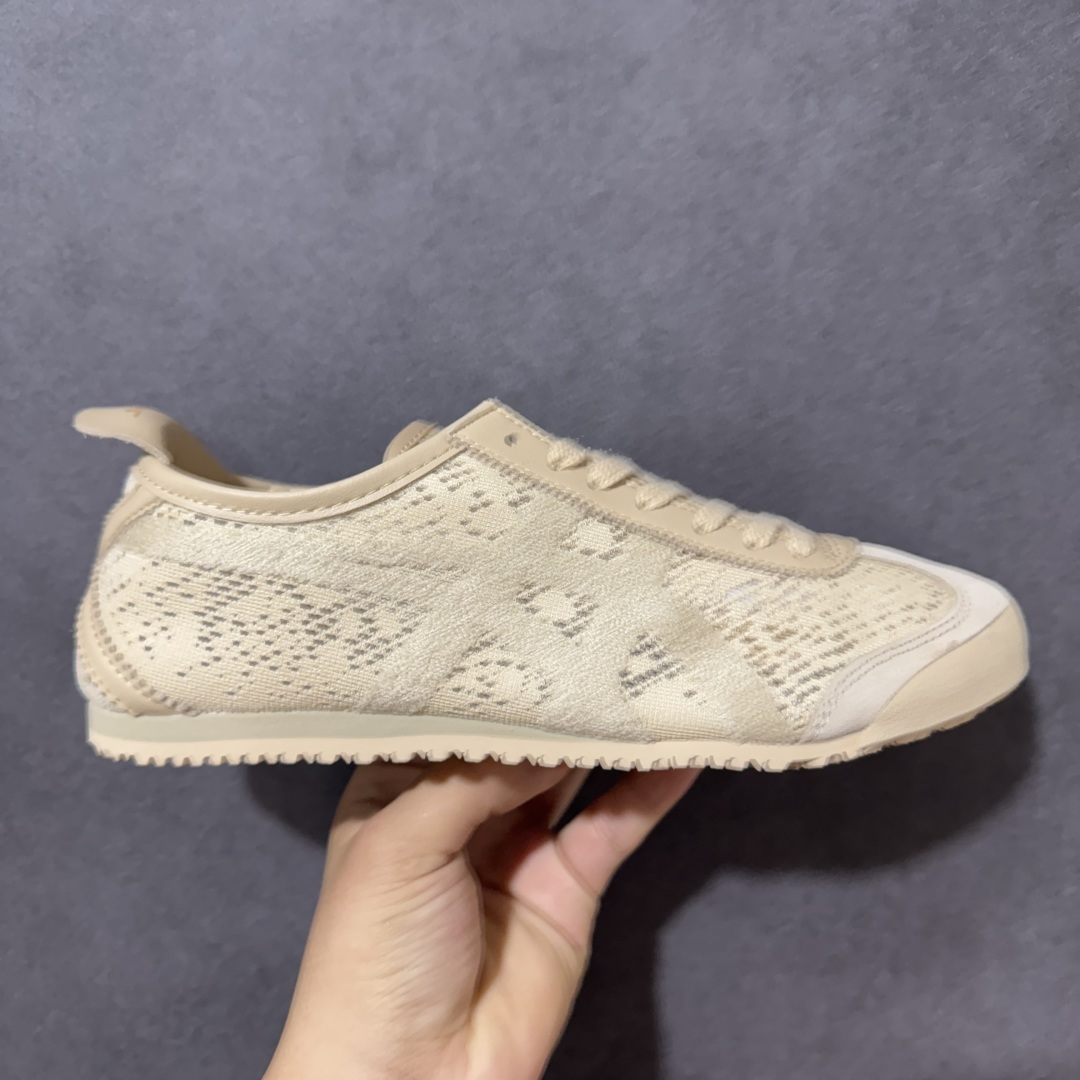 【公司级】Onitsuka Tiger Mexico 66 阿斯克斯 鬼塚虎 低帮 米色 鞋织物蕾丝网面时尚百搭低邦轻巧芭蕾舞单鞋 这款鞋由皮革制成，具有鞋跟交叉加固设计，可提供更高的稳定性和全天舒适感，是都市生活，工作和娱乐的理想之选。凭借其传统外观和标志性的设计效果，Mexicof 66型号为任何休闲装增添了永恒的风格。鬼冢虎在全球范围内收到热烈追捧，旗下的Mexicoh 66系列，既舒适又时尚，让人无法抗拒。 货号：1183C563-250 尺码：36-44-选品中心