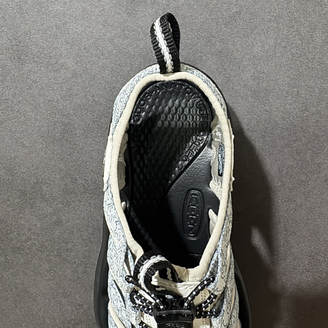 图片[6]-【公司级】KEEN Hyperport H2 科恩 防滑耐磨低帮户外功能鞋溯溪鞋凉鞋 KEEN诞生于2003年的美国人气户外品牌，以一双“保护脚趾”且能涉足水域的户外凉鞋NEWPORT诞生为契机，开启原创制鞋之路。KEEN相信，天空之下即是户外，因为户外不一定是极具挑战性的独自冒险，也可以是与朋友、家人和宠物一同分享外面的世界。同时，KEEN从诞生之初便始终贯彻环保制鞋的理念，不断创造出优秀的原创奇履。脚踏实地，致力向善。我们想和世界产生更多交集为世界减少更多负担，和你趣户外、趣做自己、趣环保让地球和生活都变得更美好 货号： 1022258 尺码：35-45-选品中心