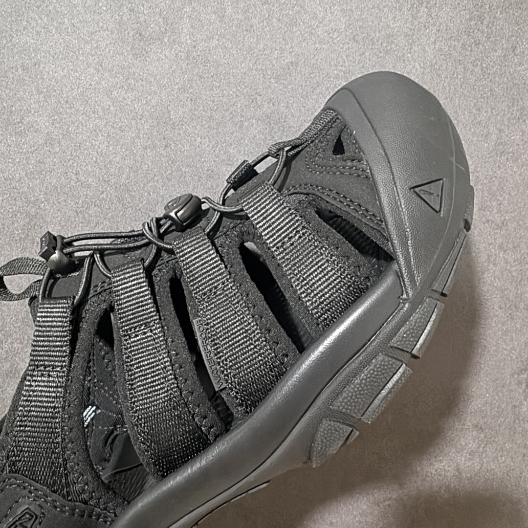 图片[8]-【公司级】KEEN Hyperport H2 科恩 防滑耐磨低帮户外功能鞋溯溪鞋凉鞋 KEEN诞生于2003年的美国人气户外品牌，以一双“保护脚趾”且能涉足水域的户外凉鞋NEWPORT诞生为契机，开启原创制鞋之路。KEEN相信，天空之下即是户外，因为户外不一定是极具挑战性的独自冒险，也可以是与朋友、家人和宠物一同分享外面的世界。同时，KEEN从诞生之初便始终贯彻环保制鞋的理念，不断创造出优秀的原创奇履。脚踏实地，致力向善。我们想和世界产生更多交集为世界减少更多负担，和你趣户外、趣做自己、趣环保让地球和生活都变得更美好 货号： 1022258 尺码：35-45-选品中心