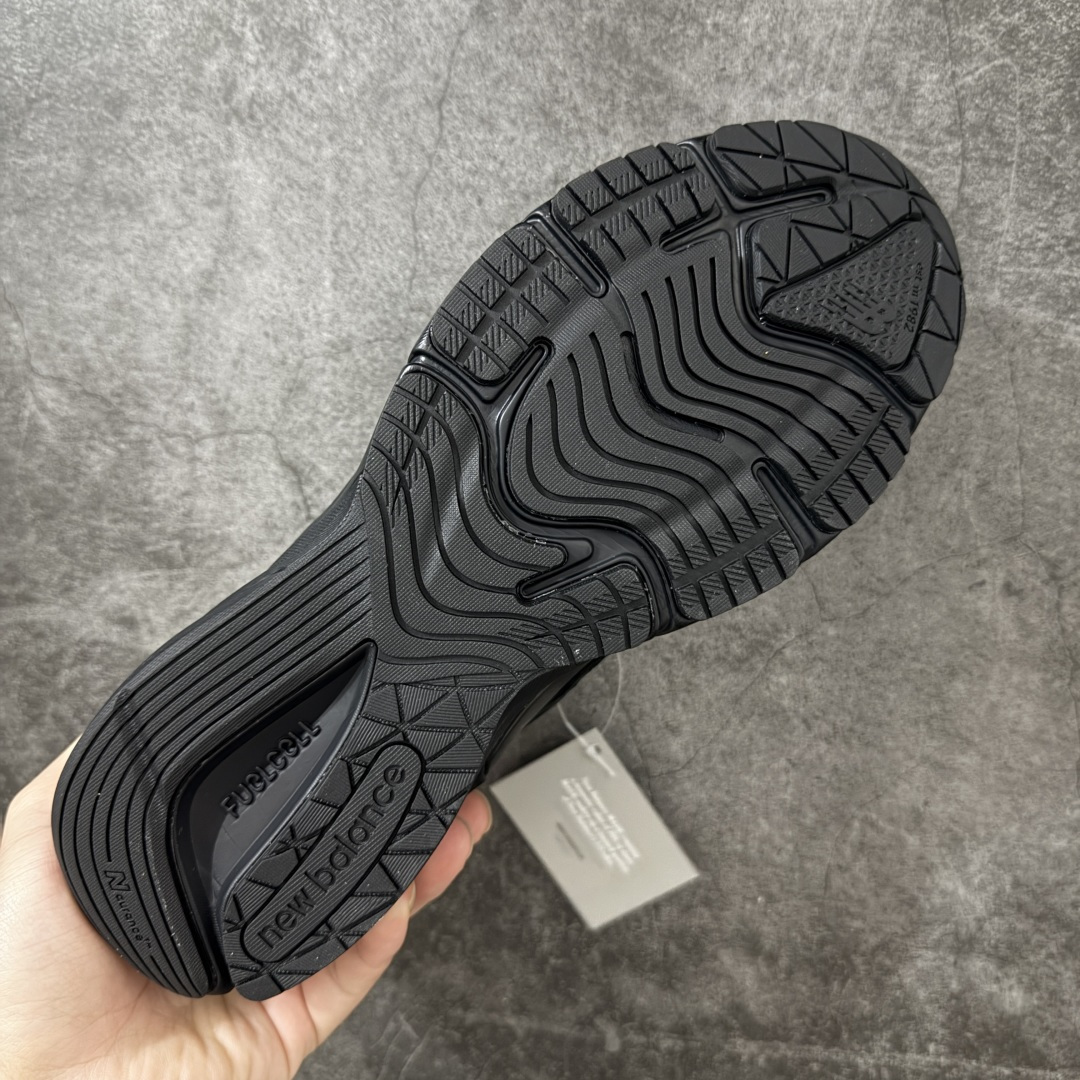 图片[9]-【纯原M版】新百伦New Balance Made in USA M990V6 NB990v6六代系列美产血统经典复古百搭老爹风休闲运动跑步鞋 元祖灰 U990BB6 男女鞋半码制 耗时3个月开发 原装档案原数据纸版楦型 采用台产进口丝光无色差校准(正确色卡!!) 猪巴革拼接原装透气网眼织物鞋面材质 正确开发4层组合底模精密开发 中底三种材料构成,分别是：REVlite悦轻中底、TPU发泡材料以及N2氮气注入 尺码：36 37 37.5 38 38.5 39.5 40 40.5 41.5 42 42.5 43 44 44.5 45 46.5 47-选品中心