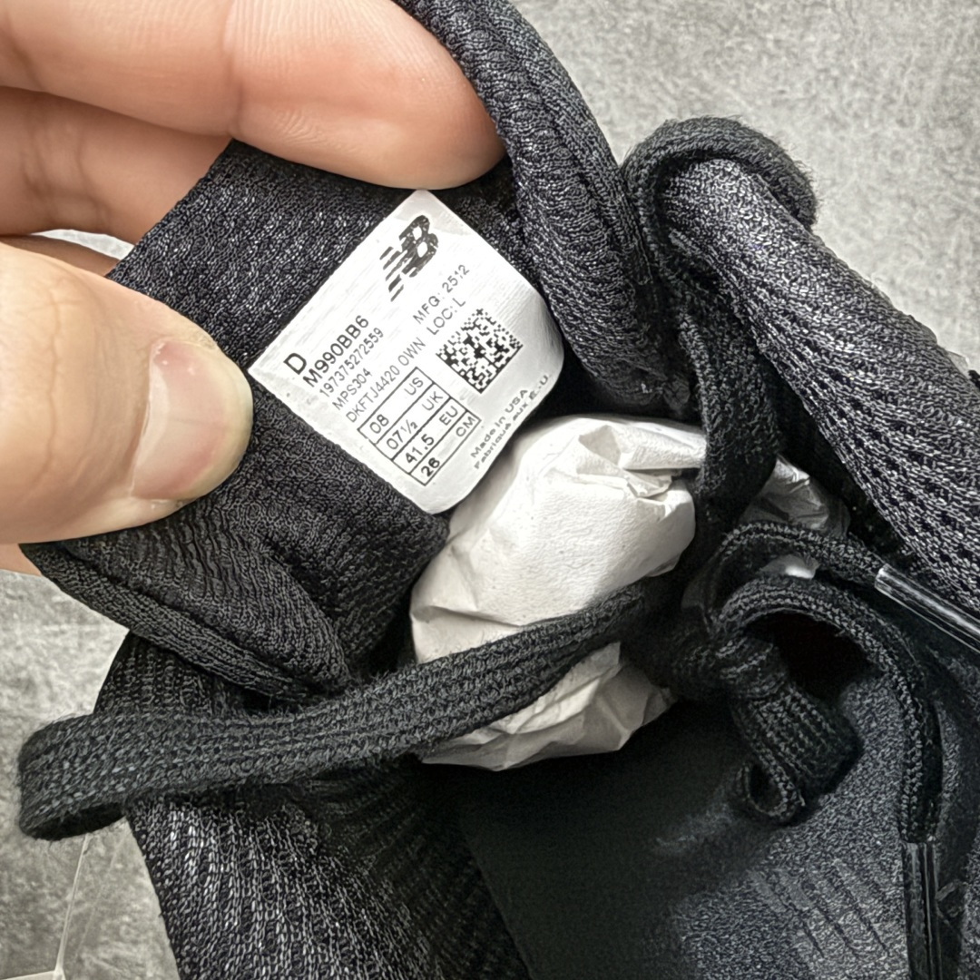 图片[7]-【纯原M版】新百伦New Balance Made in USA M990V6 NB990v6六代系列美产血统经典复古百搭老爹风休闲运动跑步鞋 元祖灰 U990BB6 男女鞋半码制 耗时3个月开发 原装档案原数据纸版楦型 采用台产进口丝光无色差校准(正确色卡!!) 猪巴革拼接原装透气网眼织物鞋面材质 正确开发4层组合底模精密开发 中底三种材料构成,分别是：REVlite悦轻中底、TPU发泡材料以及N2氮气注入 尺码：36 37 37.5 38 38.5 39.5 40 40.5 41.5 42 42.5 43 44 44.5 45 46.5 47-选品中心