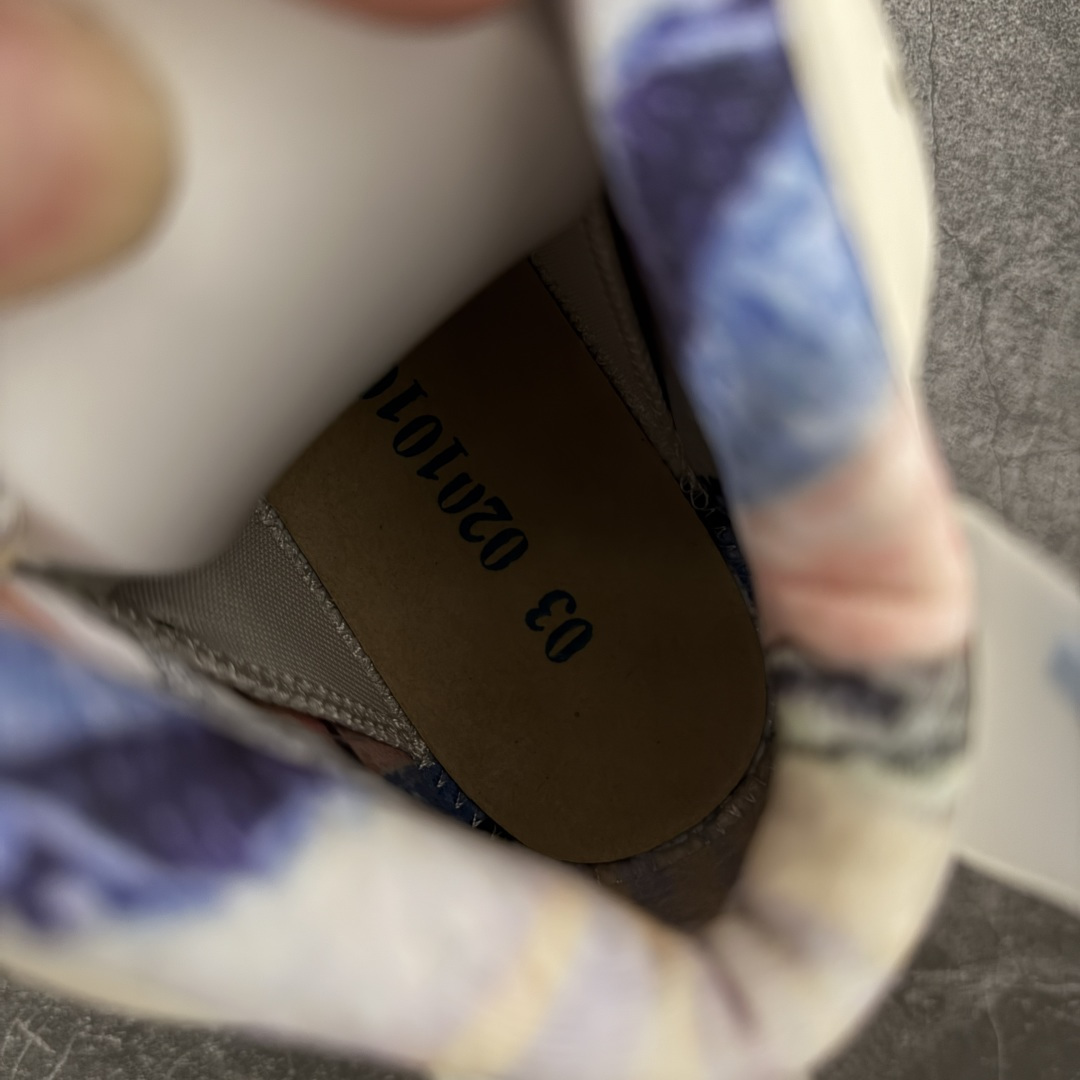 图片[11]-【XP纯原】Atmos x Air Jordan 6 Retro \”Sashiko\” 高帮 奶白蓝刺子绣 AJ6 乔丹6代 aj6 乔6 高邦 星空渐变 米白蓝 乔丹篮球鞋系列 鞋款整体以奶白 原档案数据底模、原厂纸板原楦头、开发版型定型，原盒原包装2022最新原厂版型，同步材料，对照原鞋色卡比对采购 货号：IR7255-110 尺码：40 40.5 41 42 42.5 43 44 44.5 45 46 47.5-选品中心