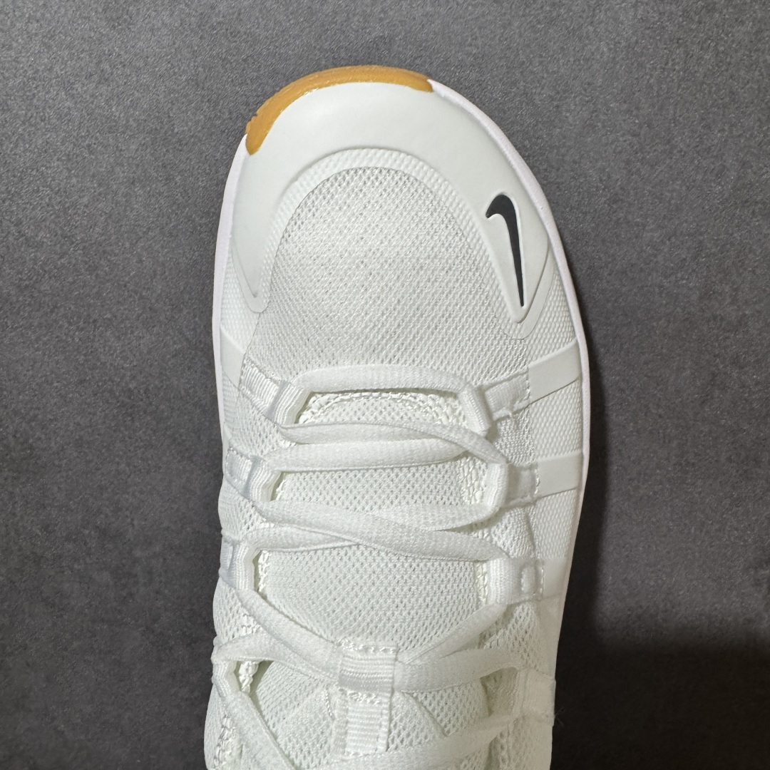 图片[5]-【公司级】Nike Free Metcon 7 耐克 低帮 黑白色 舒适贴合透气支撑低邦训练鞋 Nike Free技术将后跟稳定泡棉与前足柔软灵活泡棉相结合。结合外底弯曲凹槽设计，缔造动态训练所需的灵活性。中足包覆织带鞋眼与快速系带系统相结合，实现稳固舒适的贴合感。透气鞋面轻盈网眼鞋面，带来舒适透气体验。中足织带系统取代了Flywire飞线，鞋头和鞋侧采用耐穿设计，提供出众支撑效里果。 货号：II7405-101 尺码：36-45（无半码）-选品中心