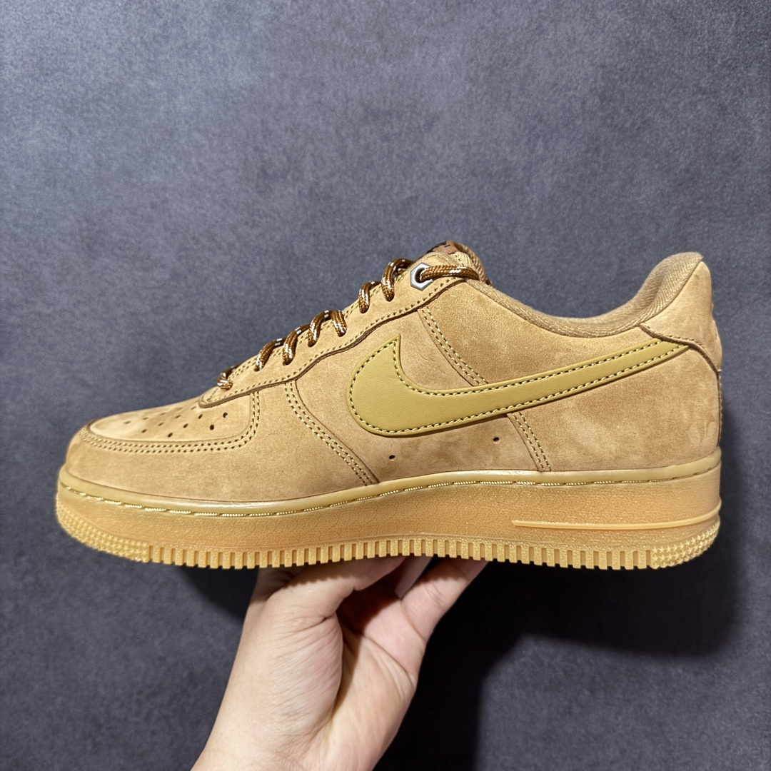 图片[2]-【GQ福利】Nike Air Force 1 Low 二代新小麦 空军一号低帮运动休闲板鞋 原楦头原纸板 打造纯正空军版型#专注外贸渠道 全掌内置蜂窝气垫 #原盒配件 原厂中底钢印、拉帮完美 货号：CJ9179-200 尺码：35.5 36 36.5 37.5 38 38.5 39 40 40.5 41 42 42.5 43 44 44.5 45 46 47-选品中心
