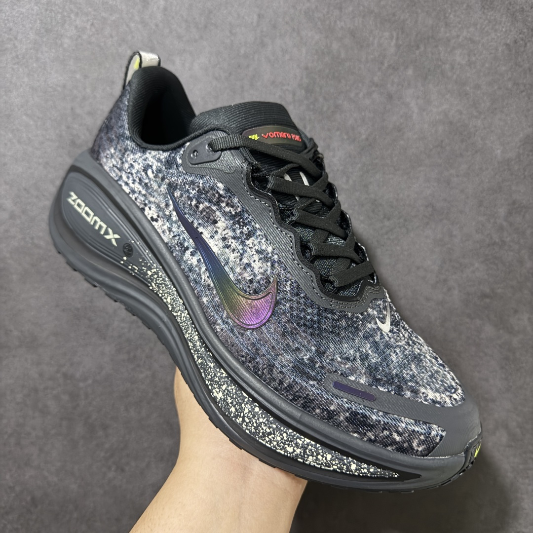 图片[3]-【公司级】Nike VOMERO PLUS 耐克 舒适减震防滑 低帮跑步鞋 全掌ReactX泡绵中底 前掌和后跟还配备了Air Zoom气垫单元 据说跑起来更快更舒适哦 这次最大的升级点 首次引入了ReactX泡绵 货号：IM6776-060 尺码：35.5 36 36.5 37.5 38 38.5 39 40 40.5 41 42 42.5 43 44 45 46-选品中心