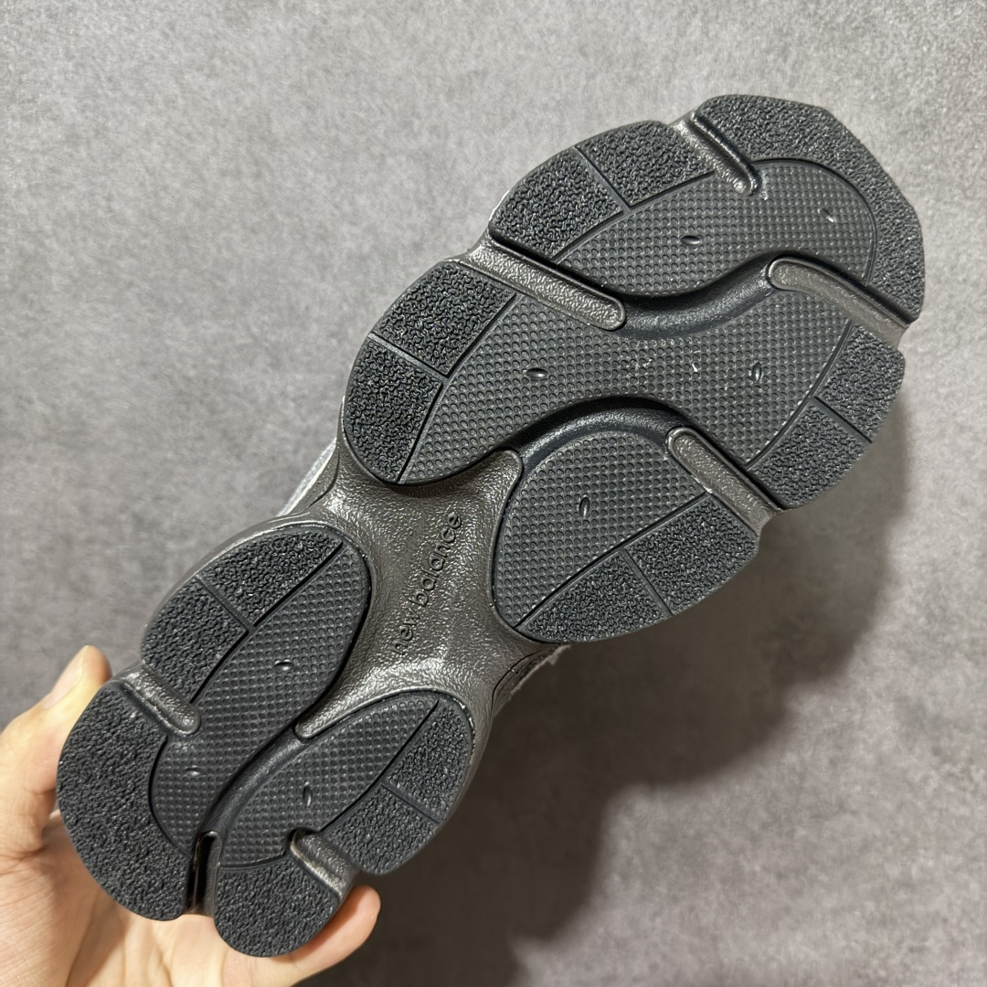 图片[9]-【公司级】New Balance NB603系列 经典时尚潮流百搭 老爹鞋 男女同款 鞋面由原厂特殊定制材料纹路细腻 多道序QC把关品质完善 细节完美 以更纯粹的复古风格设计打造的全新造型 侧身还以解构设计 将 N 字标志以做旧压花样式呈现，样式别具新意 货号：M6032DK 尺码：36 36.5 37 38 38.5 39 40 40.5 41 42 42.5 43 44 45-选品中心