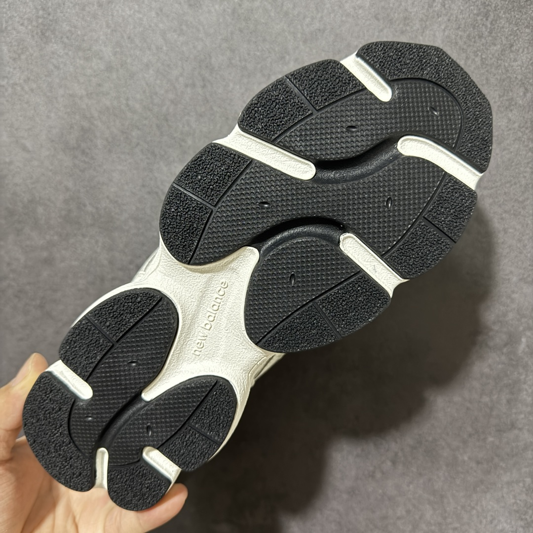 图片[9]-【公司级】New Balance NB603系列 经典时尚潮流百搭 老爹鞋 男女同款 鞋面由原厂特殊定制材料纹路细腻 多道序QC把关品质完善 细节完美 以更纯粹的复古风格设计打造的全新造型 侧身还以解构设计 将 N 字标志以做旧压花样式呈现，样式别具新意 货号：W6031AF 尺码：36 36.5 37 38 38.5 39 40 40.5 41 42 42.5 43 44 45-选品中心