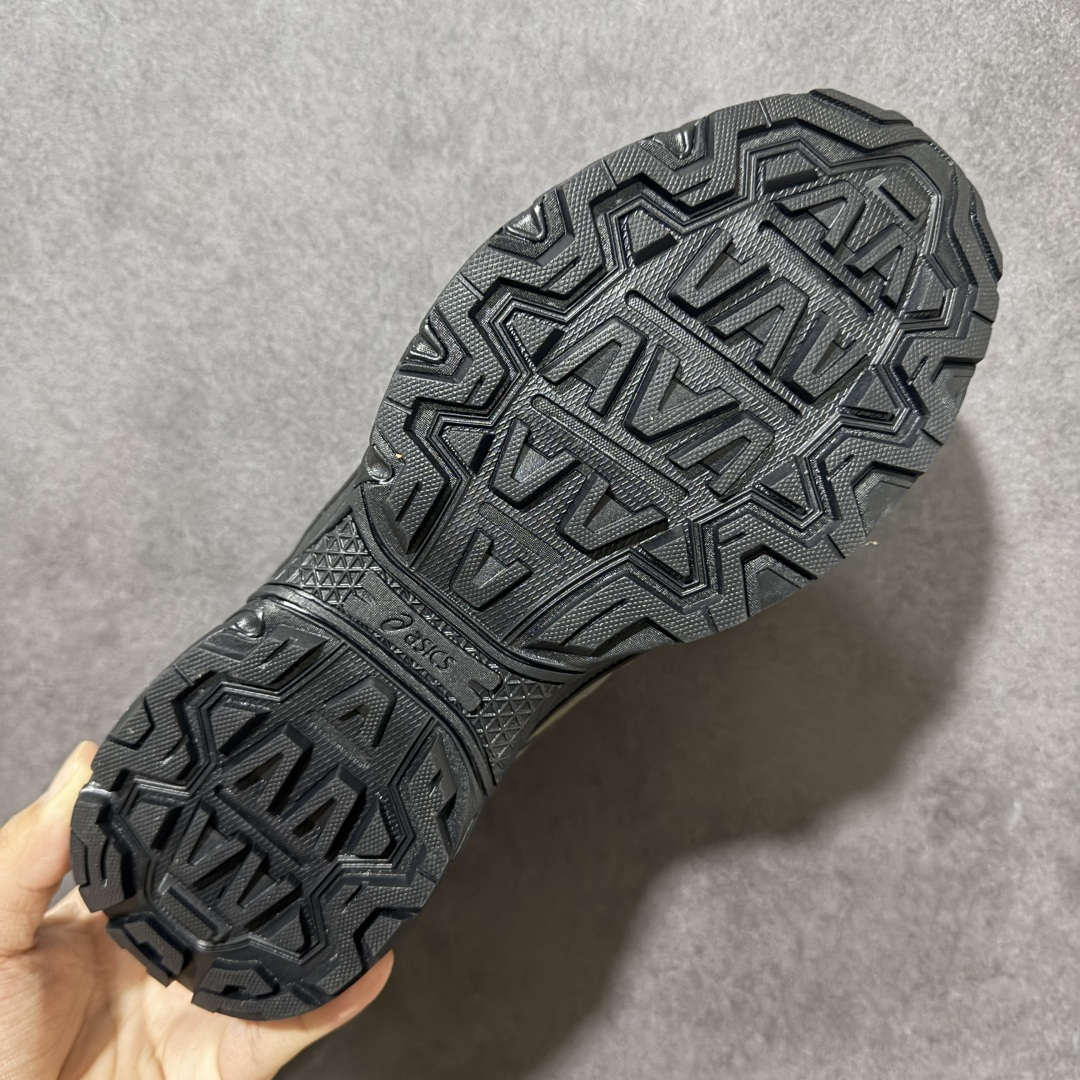 图片[9]-【公司级】ASICS GEL-VENTURE 6 SHIELD 舒适百搭 耐磨 低帮 生活休闲鞋 男女同款 ASICS(亚瑟士)是日本实业家鬼冢喜八郎创立的跑鞋运动品牌，名字想法源自著名的拉丁谚语\”AnimaSana In CorporeSano\”，意为\”健全的精神寓于强健的体魄\”。正如其名字的含义，ASICS亚瑟士一直坚信保持身体的健康与活力是打造健康快乐的生活方式的最佳途径。亚瑟士的跑鞋，篮球鞋等系列集专业与美貌于一身，拥有极高的热度。2016年，ASICS在\”2016年日本最佳全球品牌\”排行榜名列第17名。 货号：1203A474-020 尺码：36 37 37.5 38 39 39.5 40 40.5 41.5 42 42.5 43.5 44 45-选品中心