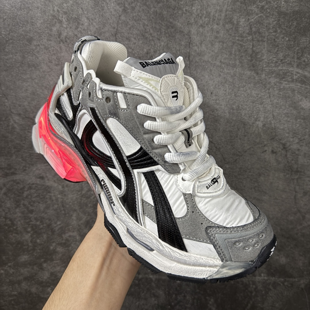 图片[3]-【OK版本】巴黎世家 七代半灯鞋Balenciaga 巴黎7.5巴黎世家 最新配色潮流复古休闲鞋 独家采用大容量锂电，反复按压10万次不会坏， 1.锂电池：3.7V 602040 450毫安时 1.65瓦时 2. 驱动IC：11种模式的开/关切换 通过溢胶、做旧、缝线等细节， 展示了设计师 Demna 的运动鞋风格， 用一双「旧鞋」传递复古感，后侧板、 翘起的鞋头，则展示了 Demna 在结构上的未来构想； 原装大盒从里到外一切百分百还原官方配置 顶级专供碾压一切版本 尺码：35-46-选品中心