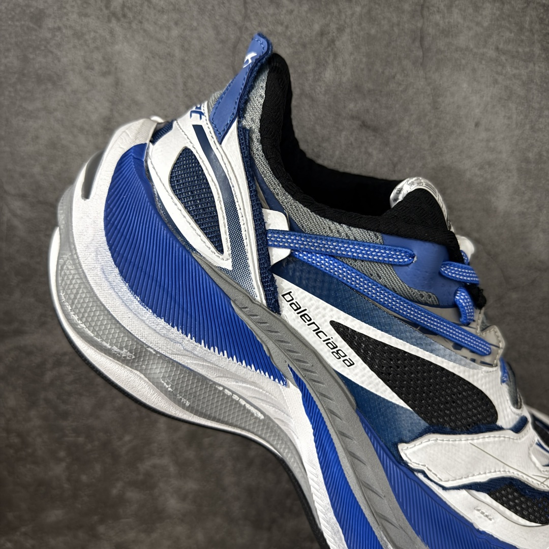 图片[7]-【i8版本】Balenciaga巴黎世家 Triple S .2 厚底系带 低帮 老爹鞋 Balenciaga是由被誉为代表二十世纪的伟大天才设计师 CristobalBalenciaga 创立的，在品牌创立的大半个世纪以来，巴黎世家一直以时尚、典雅闻名于时装界，它的主题产品有女士和男士提包、机车包、鞋子和时装，在15年王大仁卸任品牌设计师后，品牌的风格发生了翻天覆地的变化，凭借着人气超高的街头风T恤、老爹鞋等迅速霸屏各大时装周和时尚圈 货号：865849WTRS21011 尺码：35 36 37 38 39 40 41 42 43 44 45 46-选品中心
