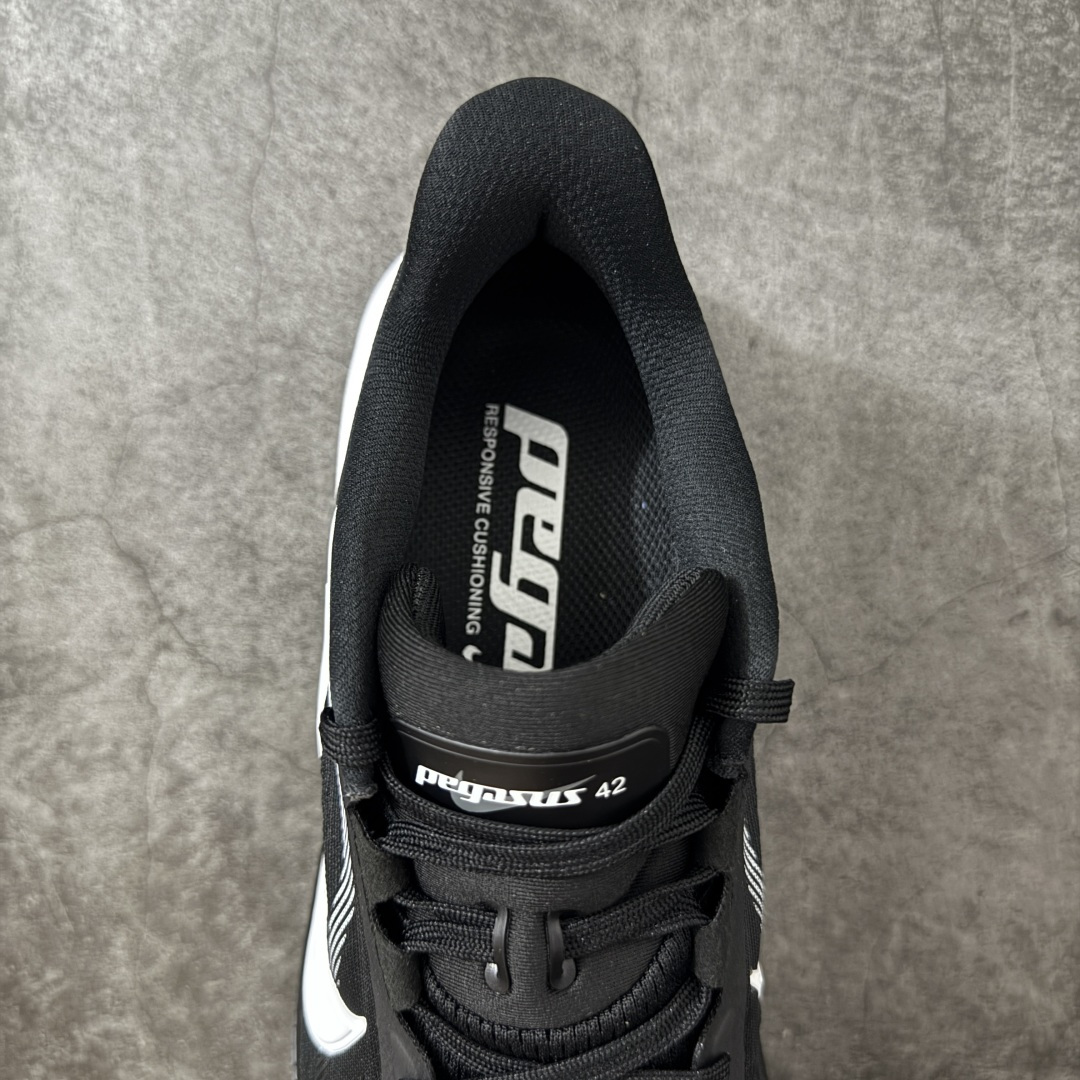 图片[8]-【XE纯原】Nike Air Zoom Pegasus 42 登月42代超级飞马系列马拉松跑步鞋 IB1873-001 平台专供 充正品质 之前未流通市场版本 内里嵌入定型海绵 中底搭载前Zoom+全掌React配置 全部原鞋开发打造 所有细节全部同步原版 全新一代拥有 Zoom Air 一如既往的稳定感和流畅感 鞋面采用工程网眼设计 为特定高热区域营造出色透气性 进一步增加鞋面的穿孔数量 让足部能够快速散热 中足搭配 Flywire 飞线 在高速运动时营造舒适稳定的贴合感 内置Zoon气垫加持 动力十足！ 尺码： 36-46-选品中心