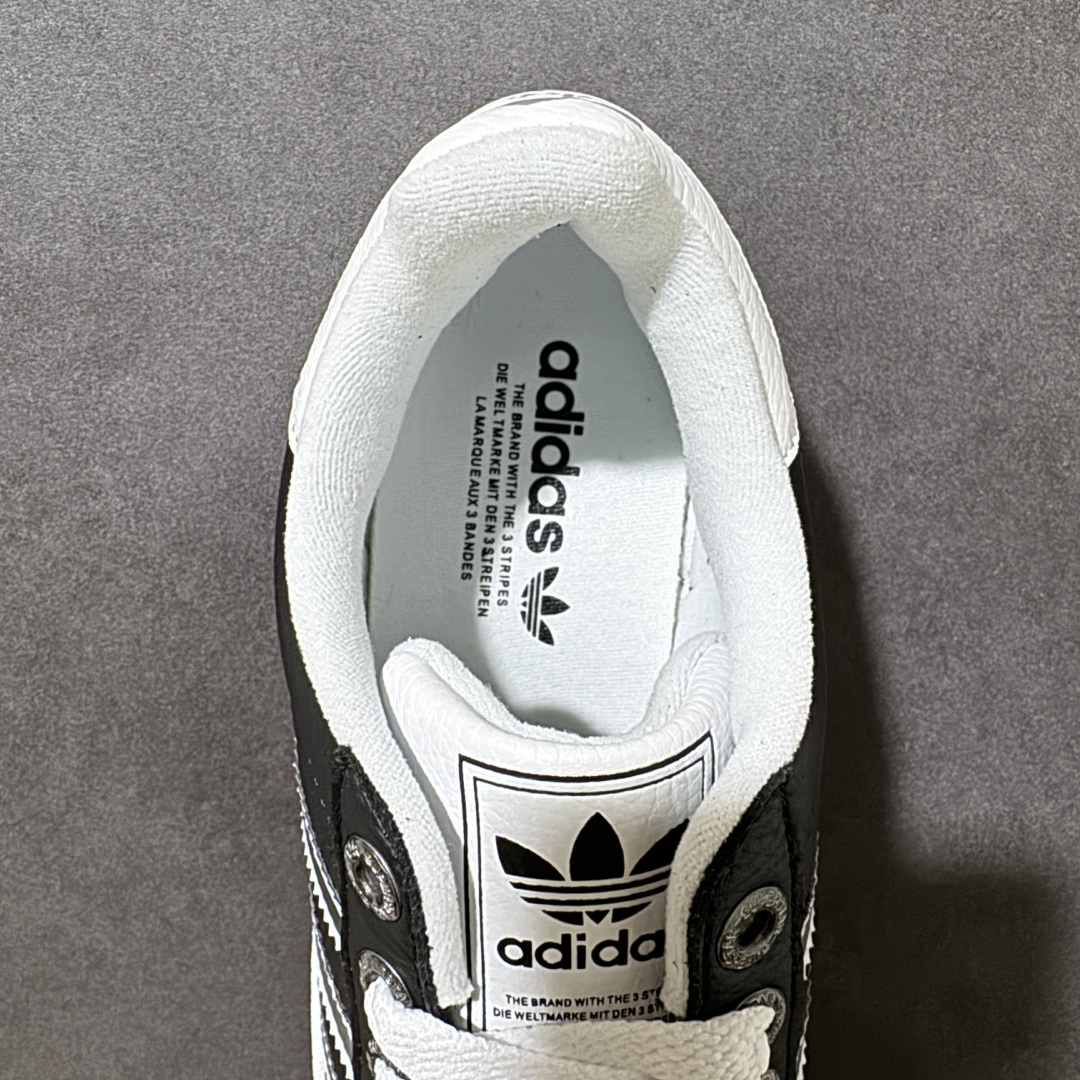 图片[6]-【公司级】Adidas Originals Superstar II JQ0314 贝壳头休闲板鞋 阿迪达斯 ADIDAS SUPERSTAR 三叶草☘️经典贝壳头系列 新款休闲板鞋潮流男女士运动鞋 。鞋面柔软织物材质 标志性的贝壳鞋头，锯齿三条纹，简约的线条。就连版型和比例，都在向1982年的鞋款致敬。可谓“形神兼备”的复刻。无论在哪，无论去哪，你或许都需要这样一双既舒适又时尚的鞋。1970年问世于篮球场的adidas Superstar，集舒适与时尚于一身。这款经典鞋，缀低调图案，灵感源自公共交通地图。设计简约，旨在伴你出行。心动不如行动，系好鞋带，出发吧。 尺码：35-42 编码：AYB200210-选品中心