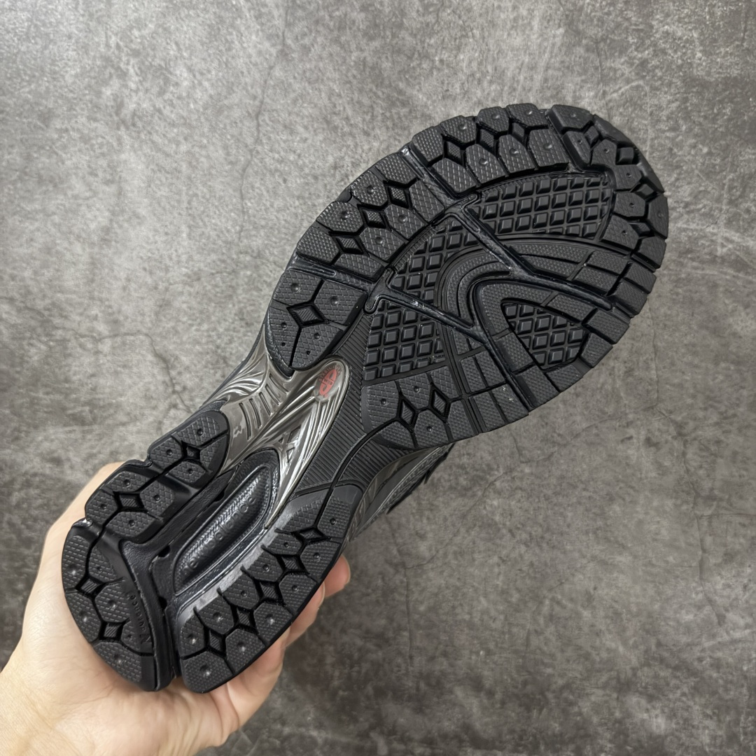 图片[9]-【纯原版】NB新百伦New Balance NB1906 U1906ROF系列复古老爹风休闲运动慢跑鞋 采用轻质牛剖革拼接透气网眼衬垫织物鞋面材质#T-Beam大底提供足步弓支撑，保持步态稳定#后跟搭载外露缓震胶 鞋身整体以各种深浅不一的灰色覆盖，鞋头以淡蓝色调装饰，网眼衬垫通过不规律的色块实现做旧的美感，泛黄的鞋底更是进一步增添了复古气息。 尺码：36 37 37.5 38 38.5 39.5 40 40.5 41.5 42 42.5 43 44 45 46.5-选品中心