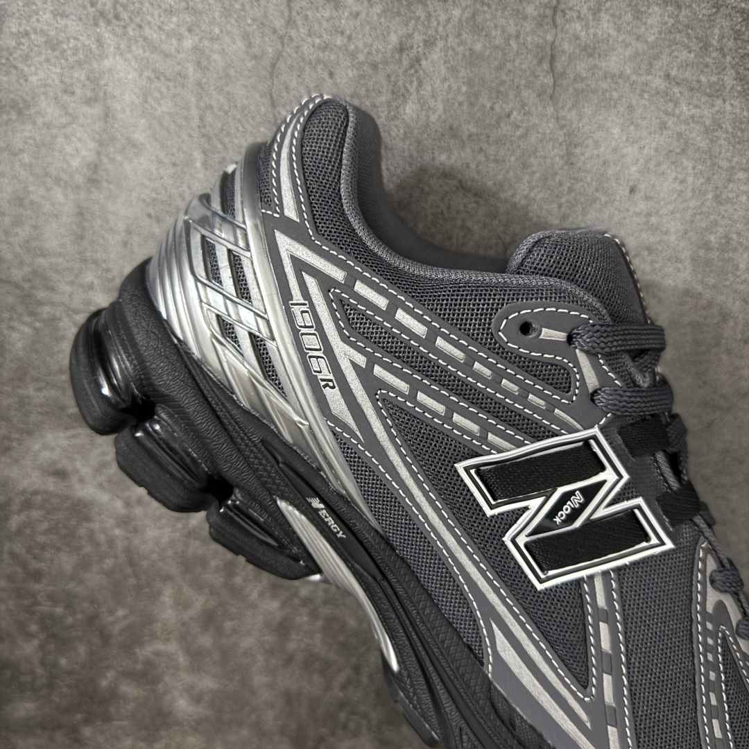 图片[7]-【纯原版】NB新百伦New Balance NB1906 U1906591系列复古老爹风休闲运动慢跑鞋 采用轻质牛剖革拼接透气网眼衬垫织物鞋面材质#T-Beam大底提供足步弓支撑，保持步态稳定#后跟搭载外露缓震胶 鞋身整体以各种深浅不一的灰色覆盖，鞋头以淡蓝色调装饰，网眼衬垫通过不规律的色块实现做旧的美感，泛黄的鞋底更是进一步增添了复古气息。 尺码：36 37 37.5 38 38.5 39.5 40 40.5 41.5 42 42.5 43 44 45 46.5-选品中心