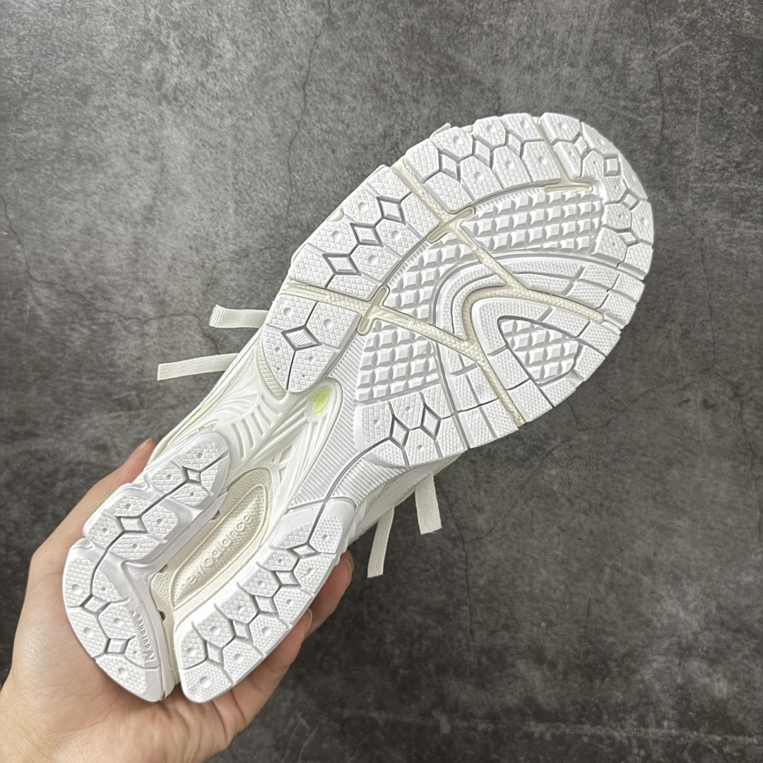 图片[9]-【GS纯原】新百伦 New Balance M1906系列 复古运动鞋单品宝藏老爹鞋 U1906AE 高端品质 正确六层组合底 市场唯一防伪蓝光跳码鞋标💪🏻 作为NB最经典的档案鞋型之一，与2002一样，1906有着NB最成熟的技术加持和复古款式，而本次推出的版本参照2002r的定位，相信会在性价两端做出权衡。单从造型上来看，依旧是vibe风格，味道很正，细节也很酷，这双1906r无疑必能打入复古跑鞋爱好者的年度鞋款名录。 尺码：36-45半-选品中心