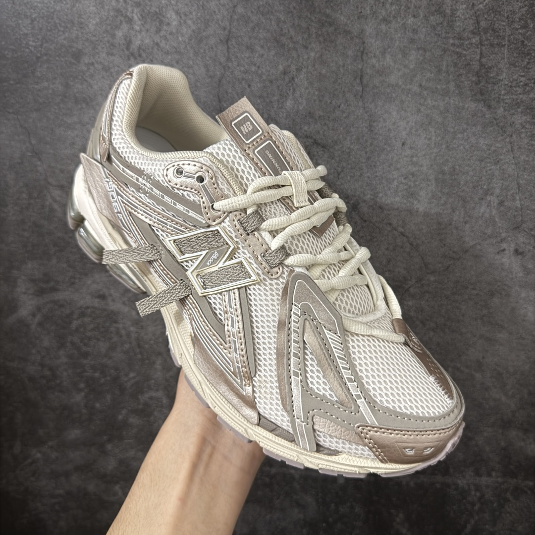 图片[3]-【GS纯原】新百伦 New Balance M1906系列 复古运动鞋单品宝藏老爹鞋 U19063VV 高端品质 正确六层组合底 市场唯一防伪蓝光跳码鞋标💪🏻 作为NB最经典的档案鞋型之一，与2002一样，1906有着NB最成熟的技术加持和复古款式，而本次推出的版本参照2002r的定位，相信会在性价两端做出权衡。单从造型上来看，依旧是vibe风格，味道很正，细节也很酷，这双1906r无疑必能打入复古跑鞋爱好者的年度鞋款名录。 尺码：36-45半-选品中心
