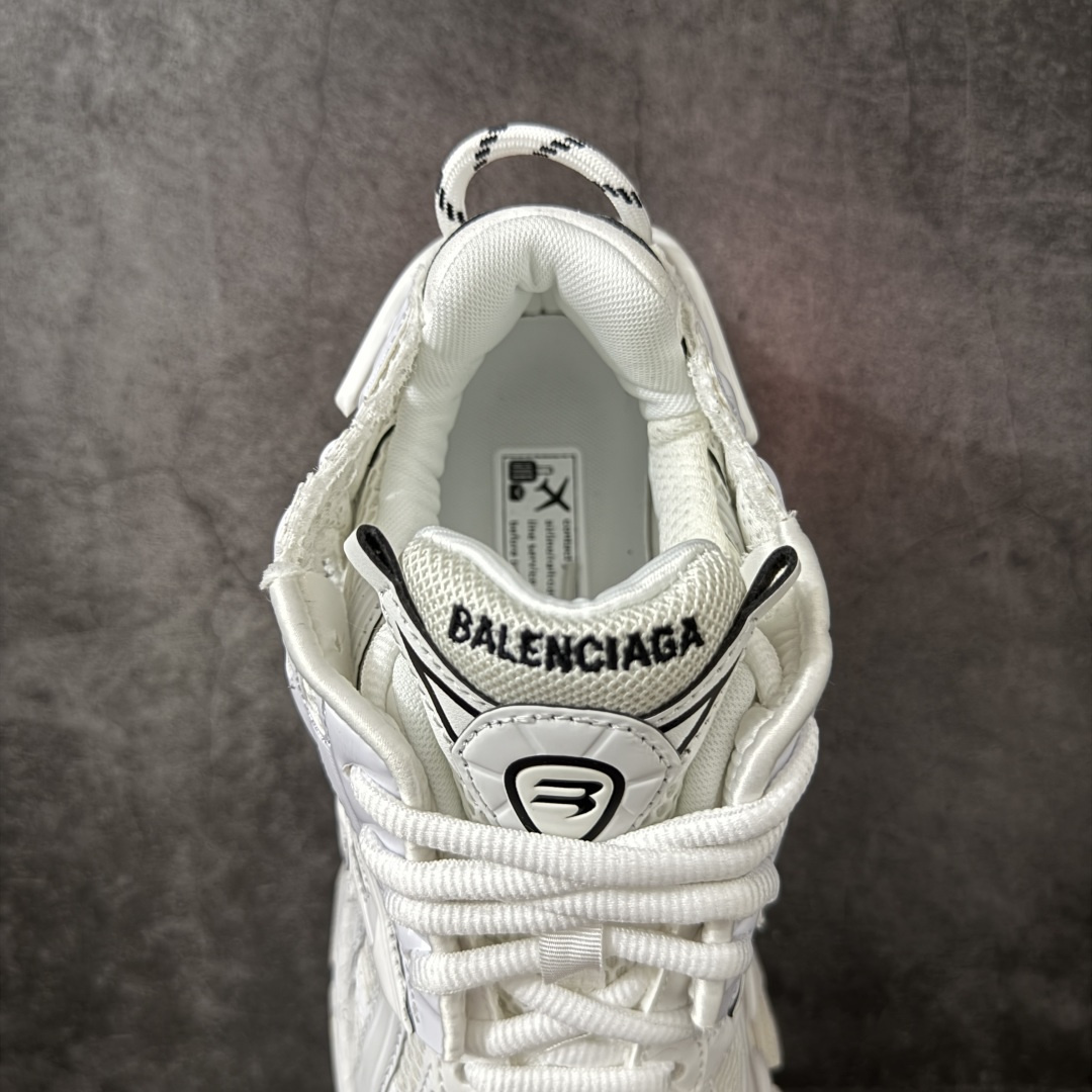 图片[8]-【GO版本】巴黎世家 七代半灯鞋Balenciaga 巴黎7.5巴黎世家 最新配色潮流复古休闲鞋 独家采用大容量锂电，反复按压10万次不会坏， 1.锂电池：3.7V 602040 450毫安时 1.65瓦时 2. 驱动IC：11种模式的开/关切换 通过溢胶、做旧、缝线等细节， 展示了设计师 Demna 的运动鞋风格， 用一双「旧鞋」传递复古感，后侧板、 翘起的鞋头，则展示了 Demna 在结构上的未来构想； 原装大盒从里到外一切百分百还原官方配置 顶级专供碾压一切版本 尺码：35-46-选品中心