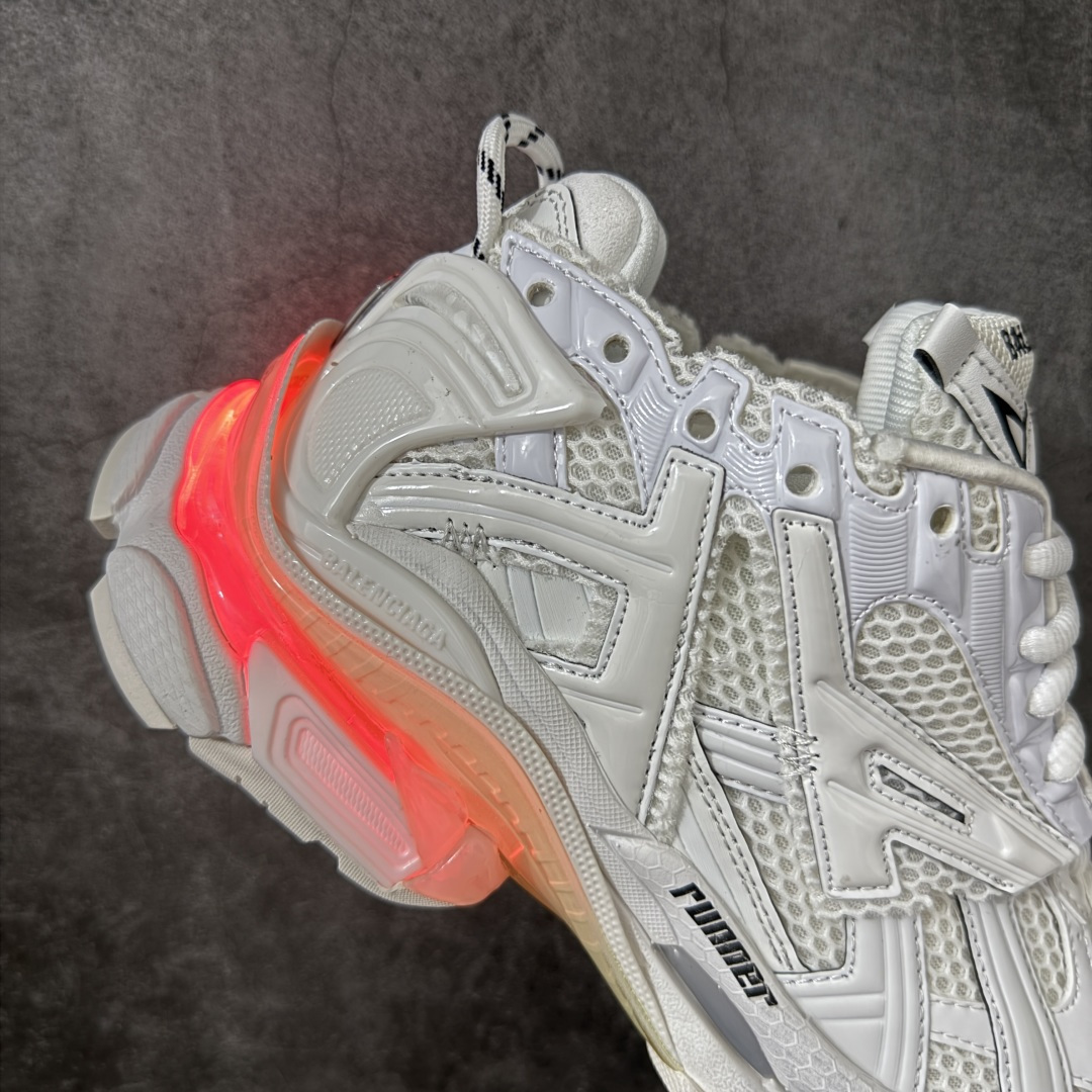 图片[7]-【GO版本】巴黎世家 七代半灯鞋Balenciaga 巴黎7.5巴黎世家 最新配色潮流复古休闲鞋 独家采用大容量锂电，反复按压10万次不会坏， 1.锂电池：3.7V 602040 450毫安时 1.65瓦时 2. 驱动IC：11种模式的开/关切换 通过溢胶、做旧、缝线等细节， 展示了设计师 Demna 的运动鞋风格， 用一双「旧鞋」传递复古感，后侧板、 翘起的鞋头，则展示了 Demna 在结构上的未来构想； 原装大盒从里到外一切百分百还原官方配置 顶级专供碾压一切版本 尺码：35-46-选品中心