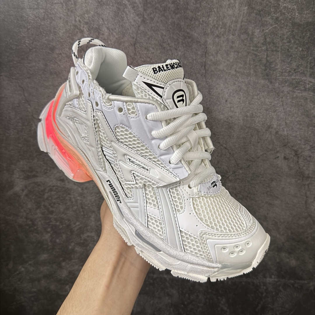 图片[3]-【GO版本】巴黎世家 七代半灯鞋Balenciaga 巴黎7.5巴黎世家 最新配色潮流复古休闲鞋 独家采用大容量锂电，反复按压10万次不会坏， 1.锂电池：3.7V 602040 450毫安时 1.65瓦时 2. 驱动IC：11种模式的开/关切换 通过溢胶、做旧、缝线等细节， 展示了设计师 Demna 的运动鞋风格， 用一双「旧鞋」传递复古感，后侧板、 翘起的鞋头，则展示了 Demna 在结构上的未来构想； 原装大盒从里到外一切百分百还原官方配置 顶级专供碾压一切版本 尺码：35-46-选品中心