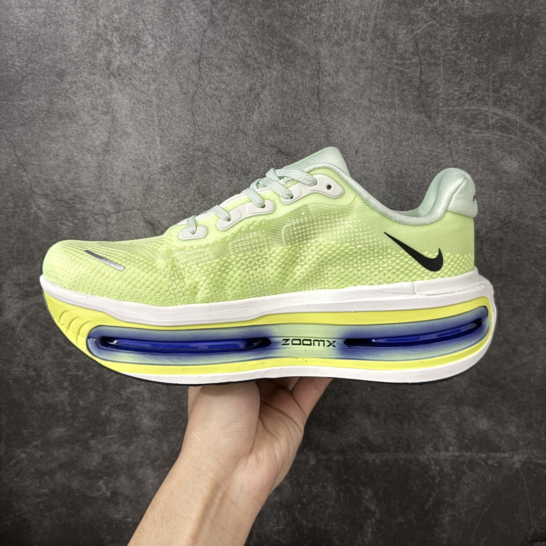 Nike VOMERO PREMIUM 耐克 舒适减震防滑 低帮跑步鞋全掌ReactX泡绵中底 前掌和后