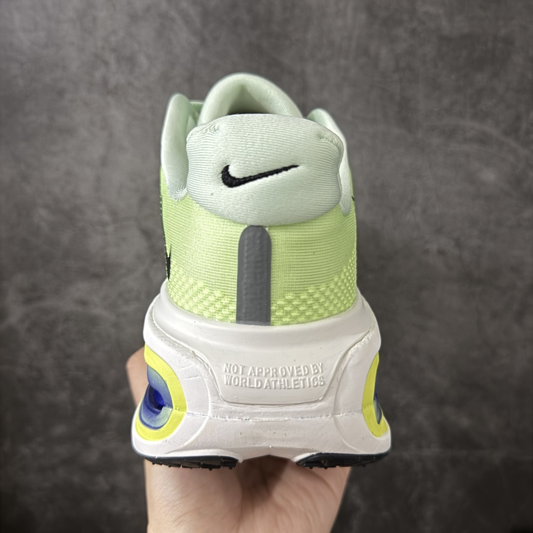 Nike VOMERO PREMIUM 耐克 舒适减震防滑 低帮跑步鞋全掌ReactX泡绵中底 前掌和后