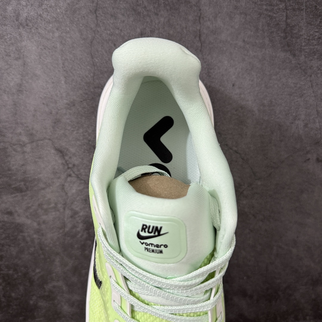Nike VOMERO PREMIUM 耐克 舒适减震防滑 低帮跑步鞋全掌ReactX泡绵中底 前掌和后
