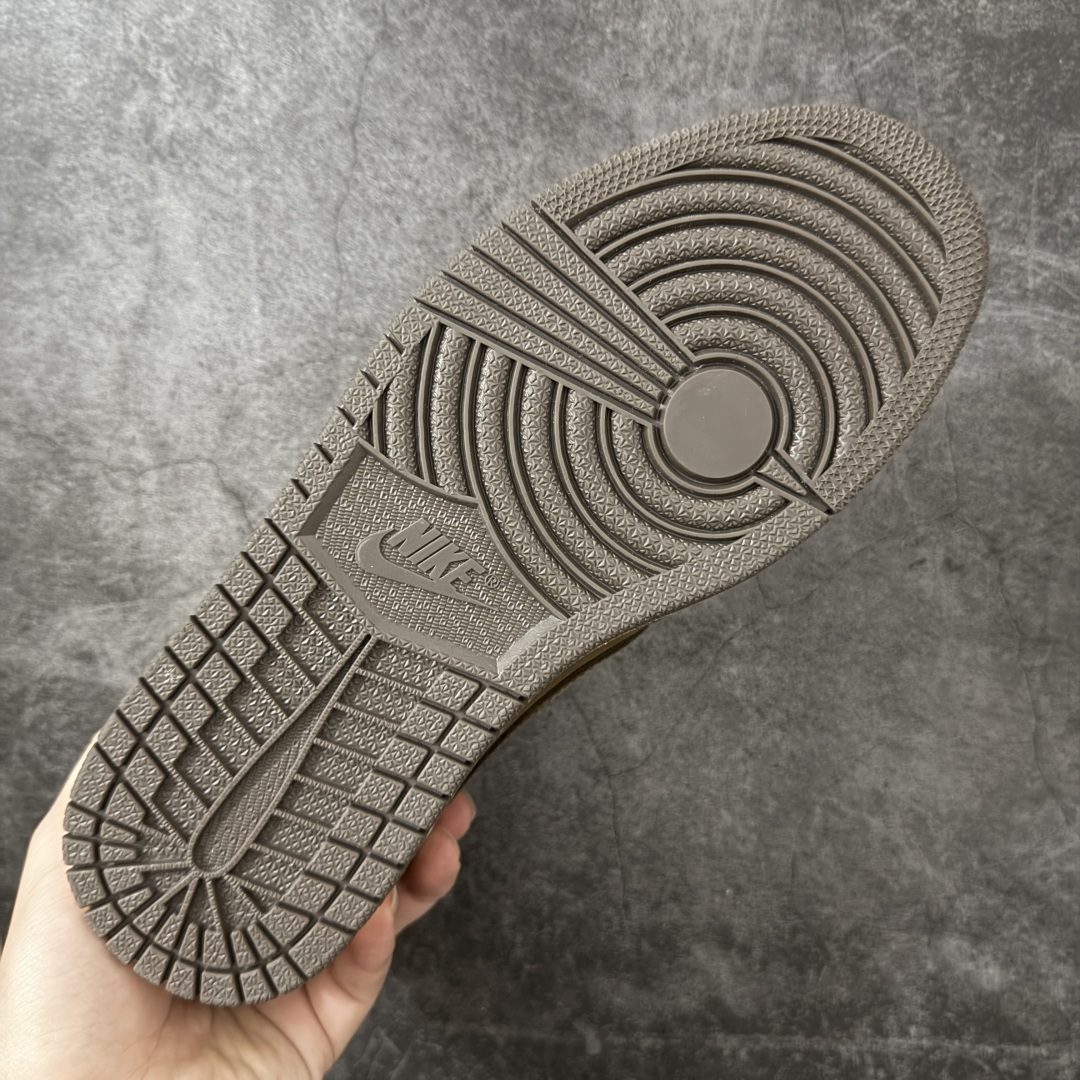 图片[9]-【KZ纯原】Travis Scott x Air Jordan AJ1 Low OG SP TS联名倒钩低帮棕黑 DM7866-203 原材料软头层皮料 国内一线头部知名大厂出品 高端外贸零售专供品质 版型细节完美 原鞋原楦头纸板开发 原厂防尘纸 极致一眼正品既视感 尺码：36-47.5-选品中心