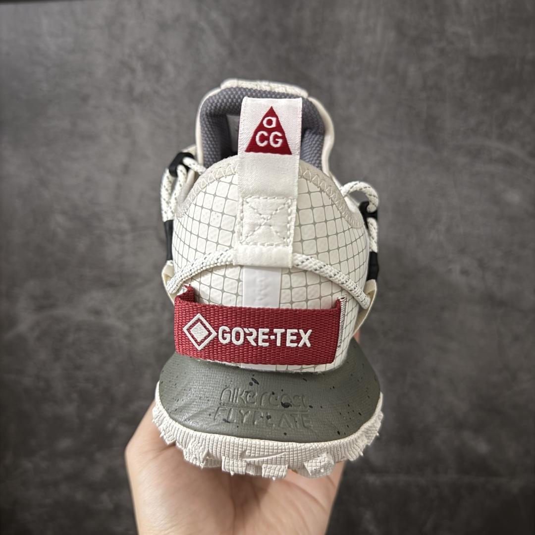 图片[4]-【公司级】NIKE ACG MOUNTAIN FLY GTX SE耐克 户外登山系列越野跑鞋 全新户外鞋款 该款鞋沿袭前代高帮型版的设计传统 盈轻鞋面合结反光带鞋以及添加了带织的鞋眼 为双足打造出化体一的舒适脚感 力助轻松畅行 中底则入融柔软的React泡棉与Vaporfly科技 在你让岩石径小徒步时也能像行走在都市般轻松舒适 外此粘性橡胶外底铸就了攀岩级别的出众抓地力 助你从容应对种各环境挑战 货号： IQ9789-062 尺码： 36-46-选品中心
