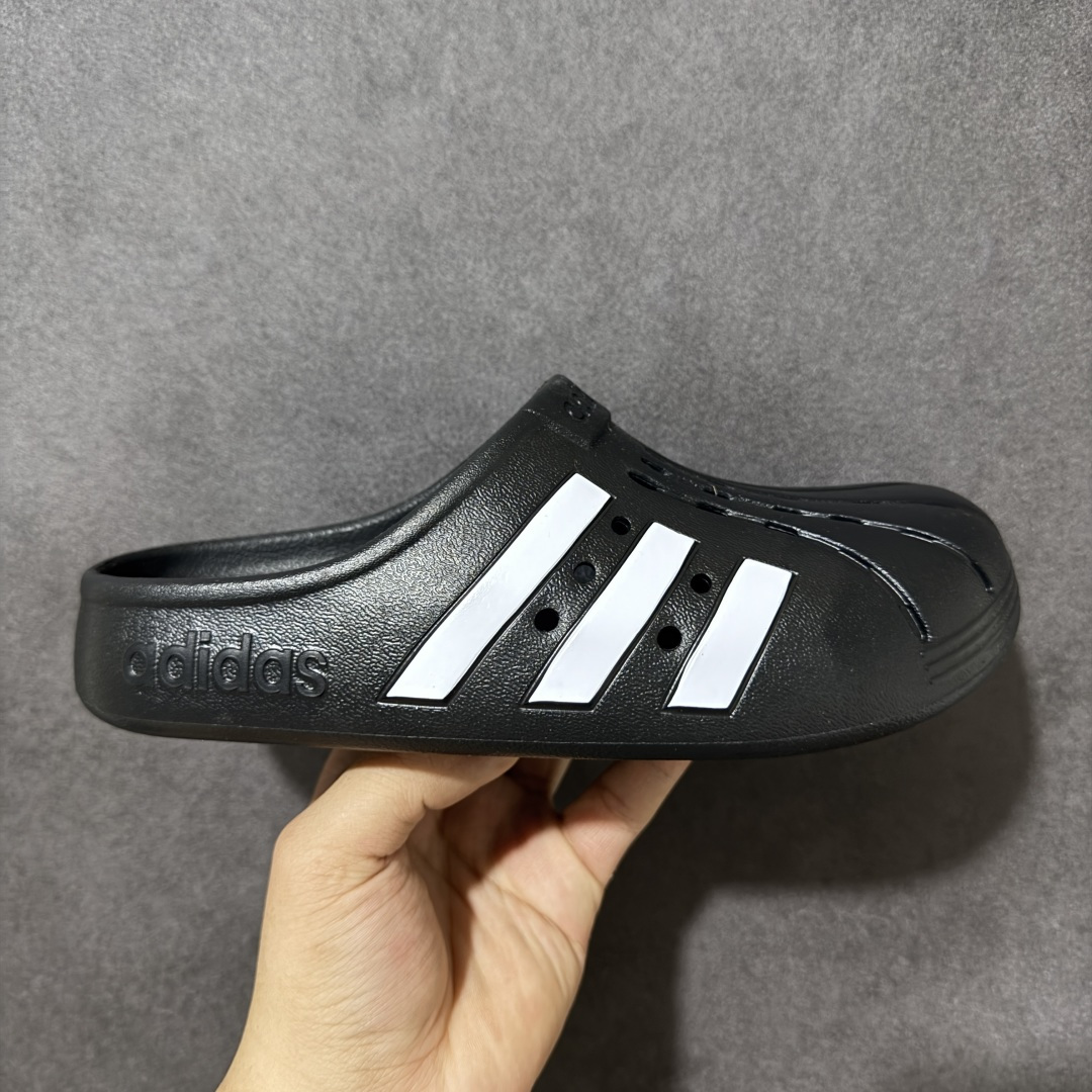 【纯原版】AD Adilette Clogs 外穿一体成型防滑运动拖鞋 JH9848 SEVENTEEN-Mingyu 金珉奎同款 香底秋冬潮拖 全网独家 巨资打造 一码 一模 VS原厂100%环保藻类3D材质 脚感超棉弹且柔软 原数据楦型工程力学开发 MD配比EVA泡棉式原色一体成形鞋模 正确原厂定制原标 1：1模处平整无毛边最高工艺修边处理 正确鞋盒细节 字体清晰 正确盒底字体颜色 硬度大小同步ZP 货号：JH9848 尺码：36.5 38 39 40.5 42 43 44.5 46-选品中心