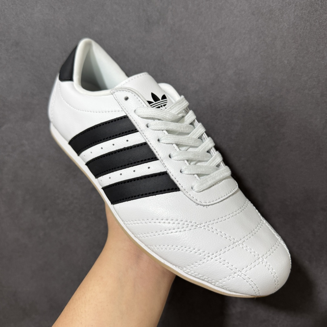 图片[3]-【G版】Jennie穿搭代言款，阿迪达斯Adidas Originals Taekwondo Lace Low”White Black“跆拳道系带系列低帮经典复古薄底休闲运动舒适训练慢跑鞋“皮革白黑生胶底 原楦原纸版开发，采用软质环保纤维革鞋面材质，中底嵌入EVA切片缓震，外置耐磨橡胶鞋底片 底越薄，越时髦！ 型号 JS1194 尺码：36 36.5 37 38 38.5 39 40 40.5 41 42 42.5 43 44 45-选品中心