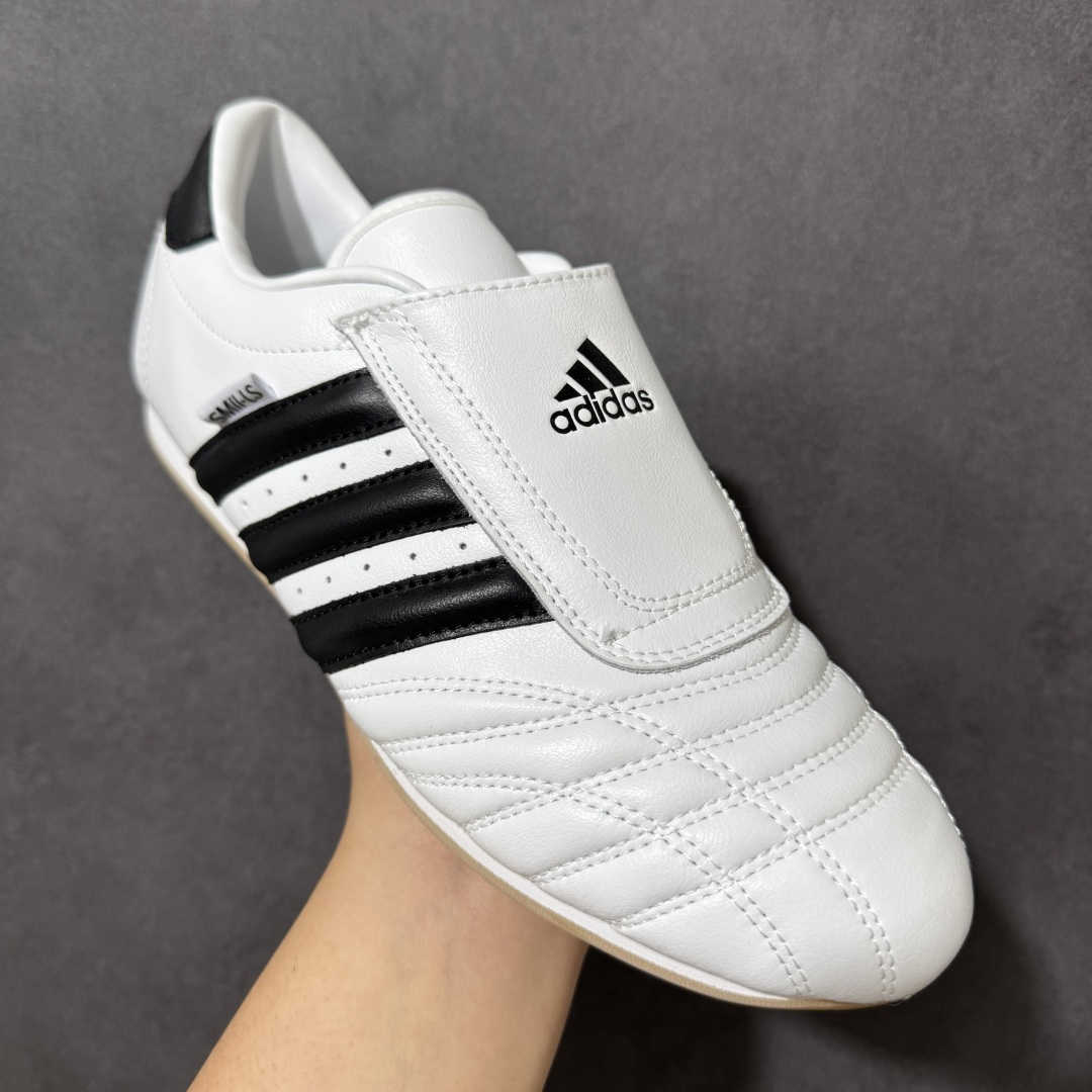 图片[3]-【G版】Jennie穿搭代言款，阿迪达斯Adidas Originals Taekwondo Lace Low”White Black“跆拳道系带系列低帮经典复古薄底休闲运动舒适训练慢跑鞋“皮革白黑生胶底 原楦原纸版开发，采用软质环保纤维革鞋面材质，中底嵌入EVA切片缓震，外置耐磨橡胶鞋底片 底越薄，越时髦！ 型号 JQ4774 尺码：36 36.5 37 38 38.5 39 40 40.5 41 42 42.5 43 44 45-选品中心