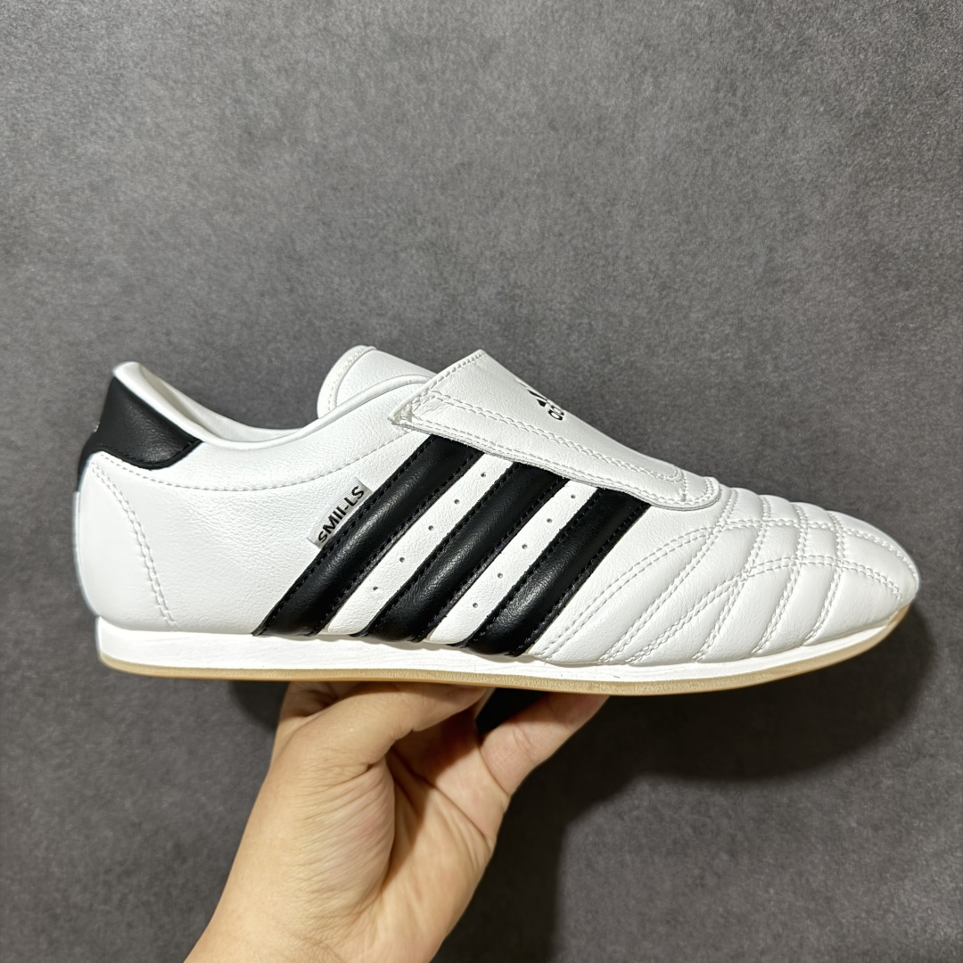 【G版】Jennie穿搭代言款，阿迪达斯Adidas Originals Taekwondo Lace Low”White Black“跆拳道系带系列低帮经典复古薄底休闲运动舒适训练慢跑鞋“皮革白黑生胶底 原楦原纸版开发，采用软质环保纤维革鞋面材质，中底嵌入EVA切片缓震，外置耐磨橡胶鞋底片 底越薄，越时髦！ 型号 JQ4774 尺码：36 36.5 37 38 38.5 39 40 40.5 41 42 42.5 43 44 45-选品中心