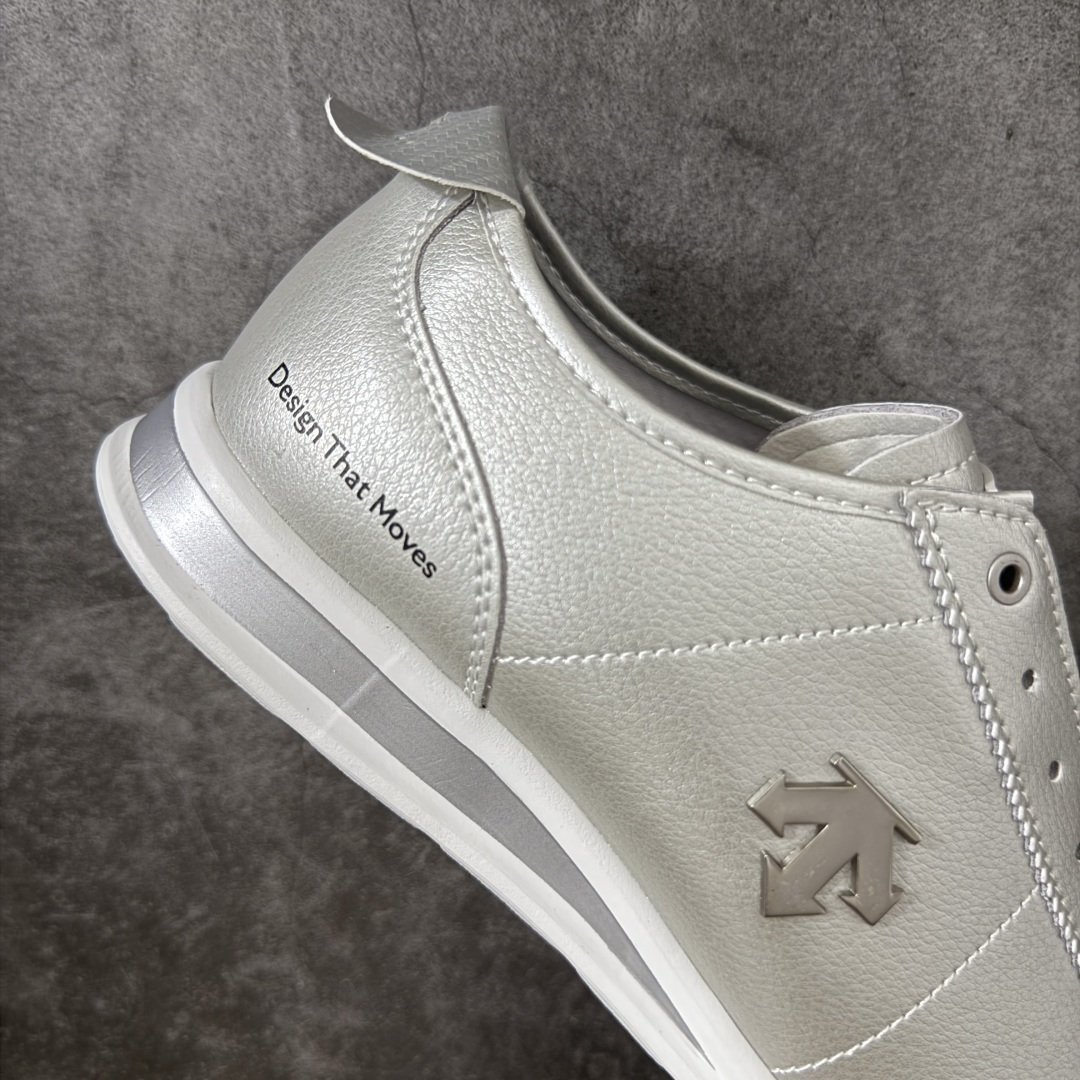 图片[7]-【公司级】迪桑特DESCENTE CHRON TEMPO Slip On Prm 复古风运动休闲鞋一脚蹬板鞋\\t #原楦原纸版开发版型 #鞋底设计有特殊的纹理或材料，以增加摩擦力，减少滑倒的风险。 #使用耐用的材料制成，能够承受长时间的使用和摩擦，减少磨损。 尺码：36 36.5 37 38 38.5 39 40 40.5 42 42.5 43 44 44.5 45-选品中心