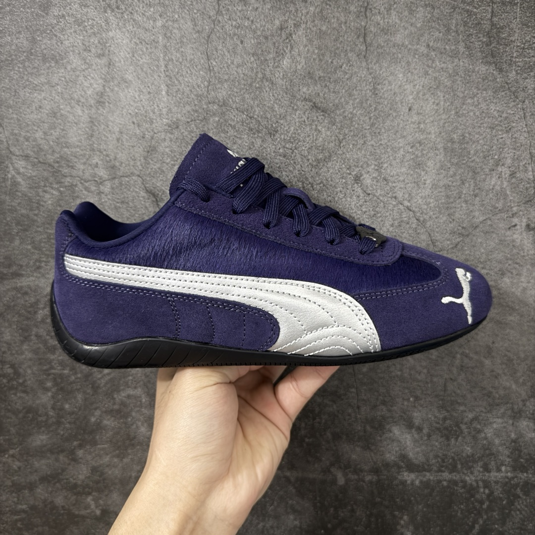 【Top纯原版】彪马PUMA Speedcat Archive SpeedCat系列美拉德风 舒适百搭 防滑耐磨 低帮 生活休闲鞋 男女同款 深蓝银 406666-01 目前市场最优版本 无论是版型 细节 烫金走线 完全碾压市场任意版本 欢迎对比🆚 工厂耗时3个月开发 原装档案原数据纸版楦型 采用固色翻毛皮鞋面材质(正确二次成型\’猛帮\’成型工艺🆚区别市面版本!!) 外置原数据开发轻量耐磨橡胶大底💪🏻 全球知名运动品牌PUMA宝马赛车系列 融合了宝马车队的标志性配色 以趣味十足又前卫复古的设计引领潮流 将赛道精神融入街头时尚 开启前卫竞速之旅 主打前卫复古风 Roma鞋款的鞋侧以复古的流线造型 缀以宝马经典Logo 巧妙吸睛 而Speedcat鞋款以亮眼三色条纹元素缀以舒适鞋面 赋予了独特的个性美学 演绎赛车的无尽能量 尺码：36-45-选品中心