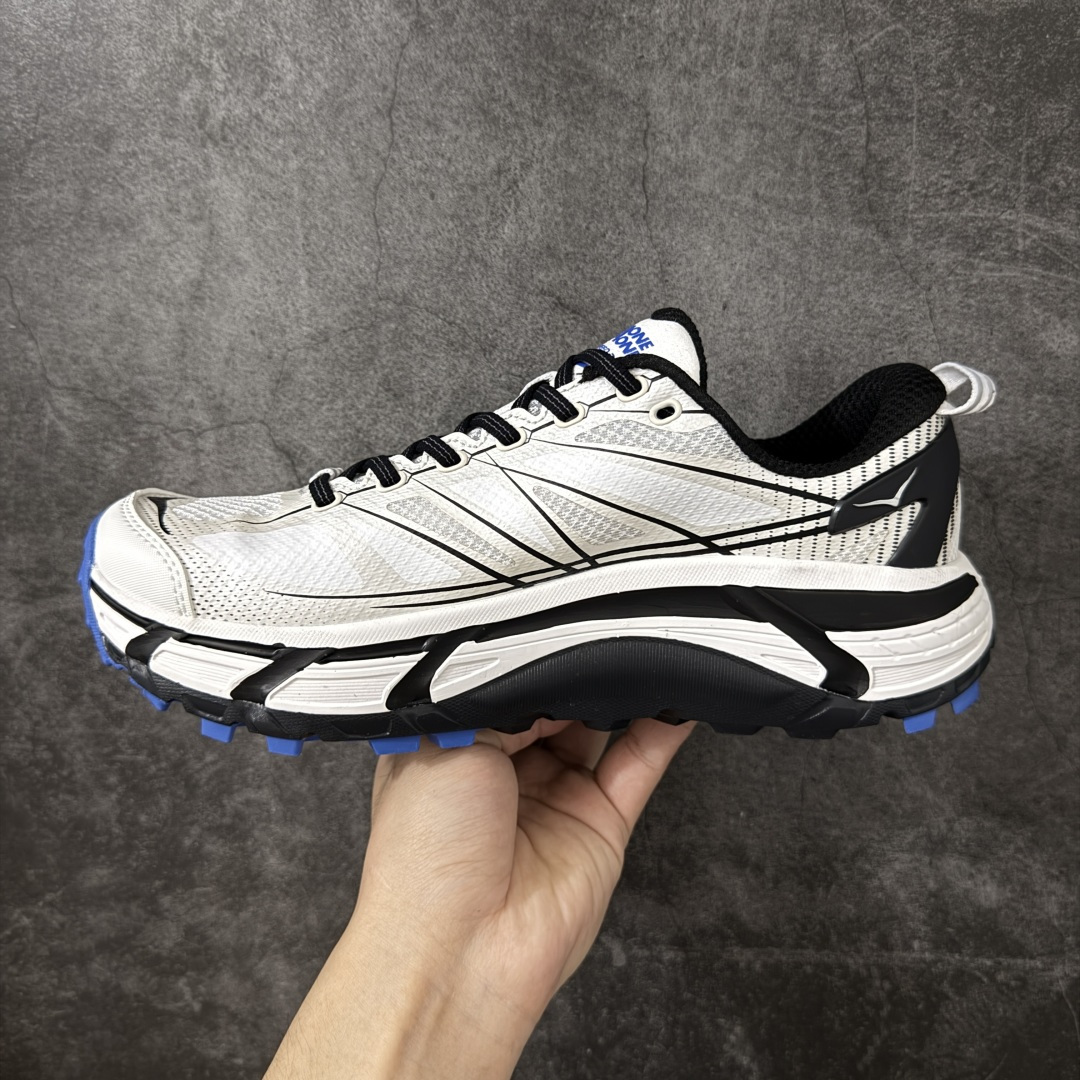 图片[2]-【纯原H版】HOKA ONE ONE Mafate Speed 2 Low 玛法特2代系列低帮轻量户外越野休闲运动慢跑鞋 正确组合底 市场顶级版本 上脚赞到报爆 轻盈舒适 鞋面采用超轻的无缝架构 轻薄的TPU贴在透气的鞋面材料上 减轻重量同时也保证了支撑性 鞋底采用滚动平衡技术 引导跑者回归自然步态 祖传的神奇EVA材质中底依旧是一如既往地表现优秀 能提供充足的缓震 作为HOKA家的越野跑鞋 VIBRAM 橡胶大底也是必不可少的 即便在复杂湿滑的地形 依旧能有良好的抓地力及稳定性 鞋带采用了弹性不易松脱的扁宽弹性鞋带 前掌与中掌部分也进行了加宽 也更加适合亚洲人的脚型 是一款十分全面且足够强悍的户外硬核越野鞋 日常搭配的话短裤是基本不挑 阔腿裤 工装裤以及各种长筒牛仔裤都可以 尺码：36 36.5 37.5 38 38.5 39 40 40.5 41 42 42.5 43 44 44.5 45-选品中心