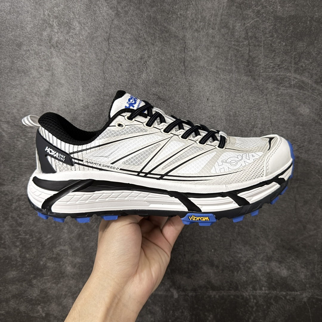 【纯原H版】HOKA ONE ONE Mafate Speed 2 Low 玛法特2代系列低帮轻量户外越野休闲运动慢跑鞋 正确组合底 市场顶级版本 上脚赞到报爆 轻盈舒适 鞋面采用超轻的无缝架构 轻薄的TPU贴在透气的鞋面材料上 减轻重量同时也保证了支撑性 鞋底采用滚动平衡技术 引导跑者回归自然步态 祖传的神奇EVA材质中底依旧是一如既往地表现优秀 能提供充足的缓震 作为HOKA家的越野跑鞋 VIBRAM 橡胶大底也是必不可少的 即便在复杂湿滑的地形 依旧能有良好的抓地力及稳定性 鞋带采用了弹性不易松脱的扁宽弹性鞋带 前掌与中掌部分也进行了加宽 也更加适合亚洲人的脚型 是一款十分全面且足够强悍的户外硬核越野鞋 日常搭配的话短裤是基本不挑 阔腿裤 工装裤以及各种长筒牛仔裤都可以 尺码：36 36.5 37.5 38 38.5 39 40 40.5 41 42 42.5 43 44 44.5 45-选品中心