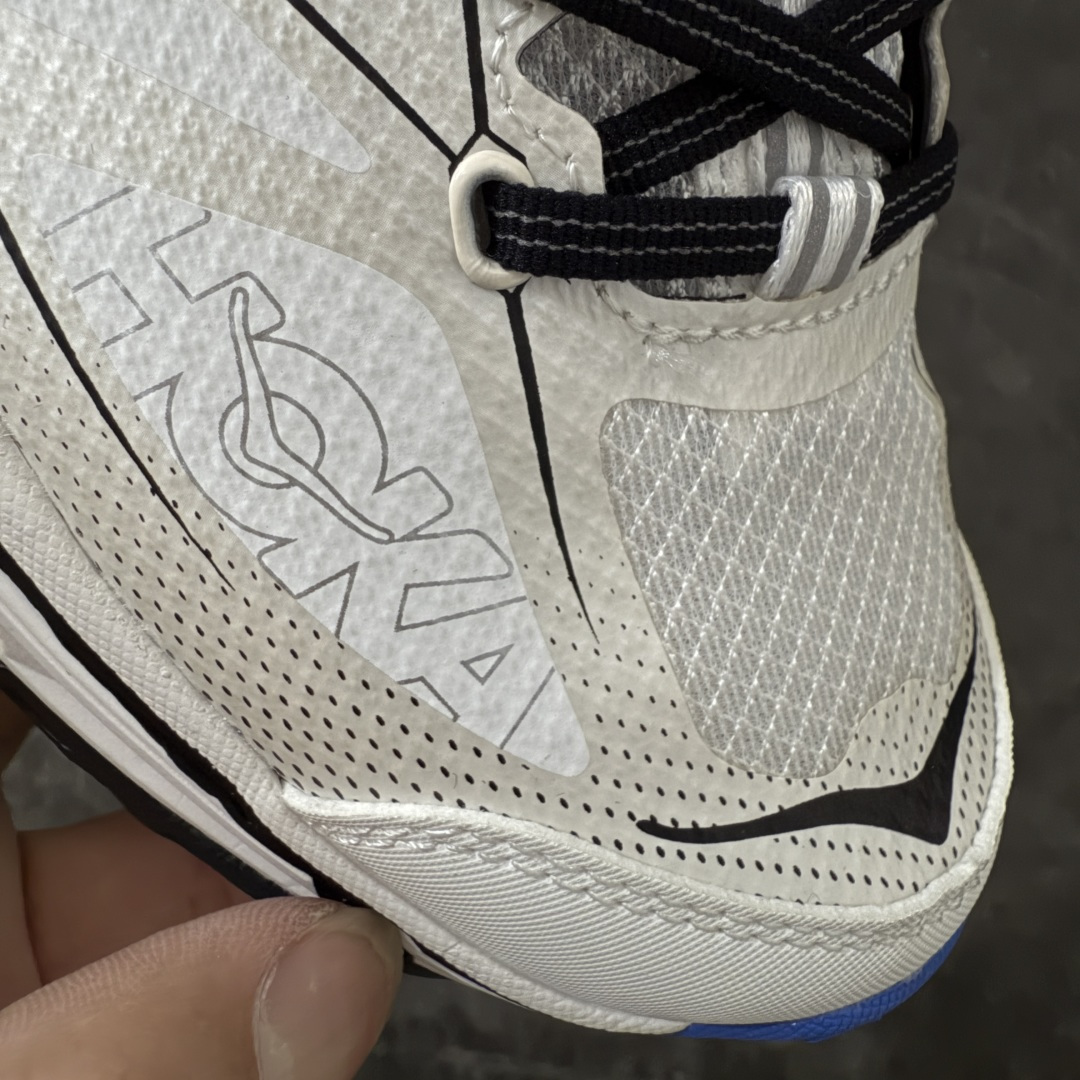 图片[5]-【纯原H版】HOKA ONE ONE Mafate Speed 2 Low 玛法特2代系列低帮轻量户外越野休闲运动慢跑鞋 正确组合底 市场顶级版本 上脚赞到报爆 轻盈舒适 鞋面采用超轻的无缝架构 轻薄的TPU贴在透气的鞋面材料上 减轻重量同时也保证了支撑性 鞋底采用滚动平衡技术 引导跑者回归自然步态 祖传的神奇EVA材质中底依旧是一如既往地表现优秀 能提供充足的缓震 作为HOKA家的越野跑鞋 VIBRAM 橡胶大底也是必不可少的 即便在复杂湿滑的地形 依旧能有良好的抓地力及稳定性 鞋带采用了弹性不易松脱的扁宽弹性鞋带 前掌与中掌部分也进行了加宽 也更加适合亚洲人的脚型 是一款十分全面且足够强悍的户外硬核越野鞋 日常搭配的话短裤是基本不挑 阔腿裤 工装裤以及各种长筒牛仔裤都可以 尺码：36 36.5 37.5 38 38.5 39 40 40.5 41 42 42.5 43 44 44.5 45-选品中心